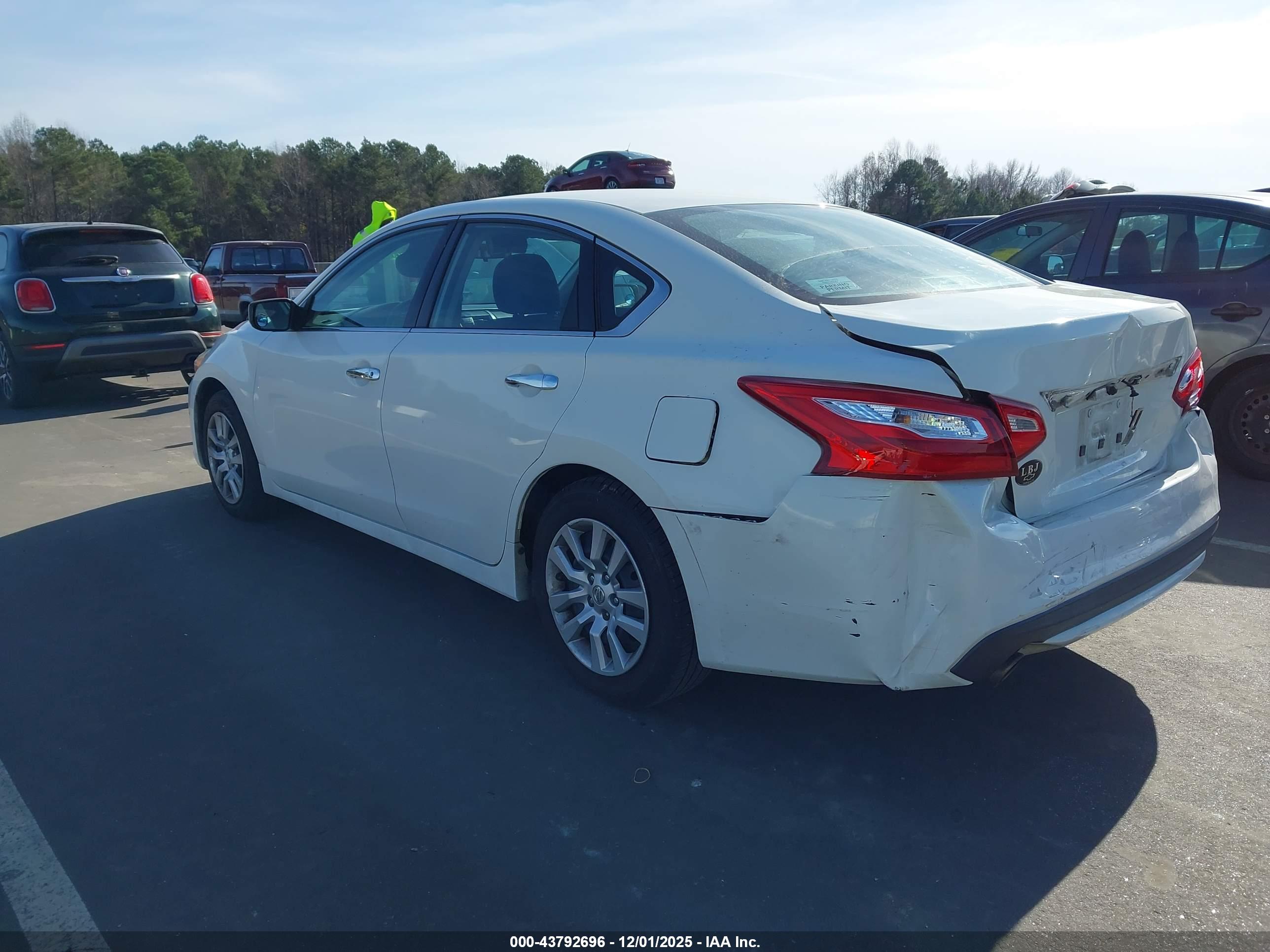 NISSAN ALTIMA image 3