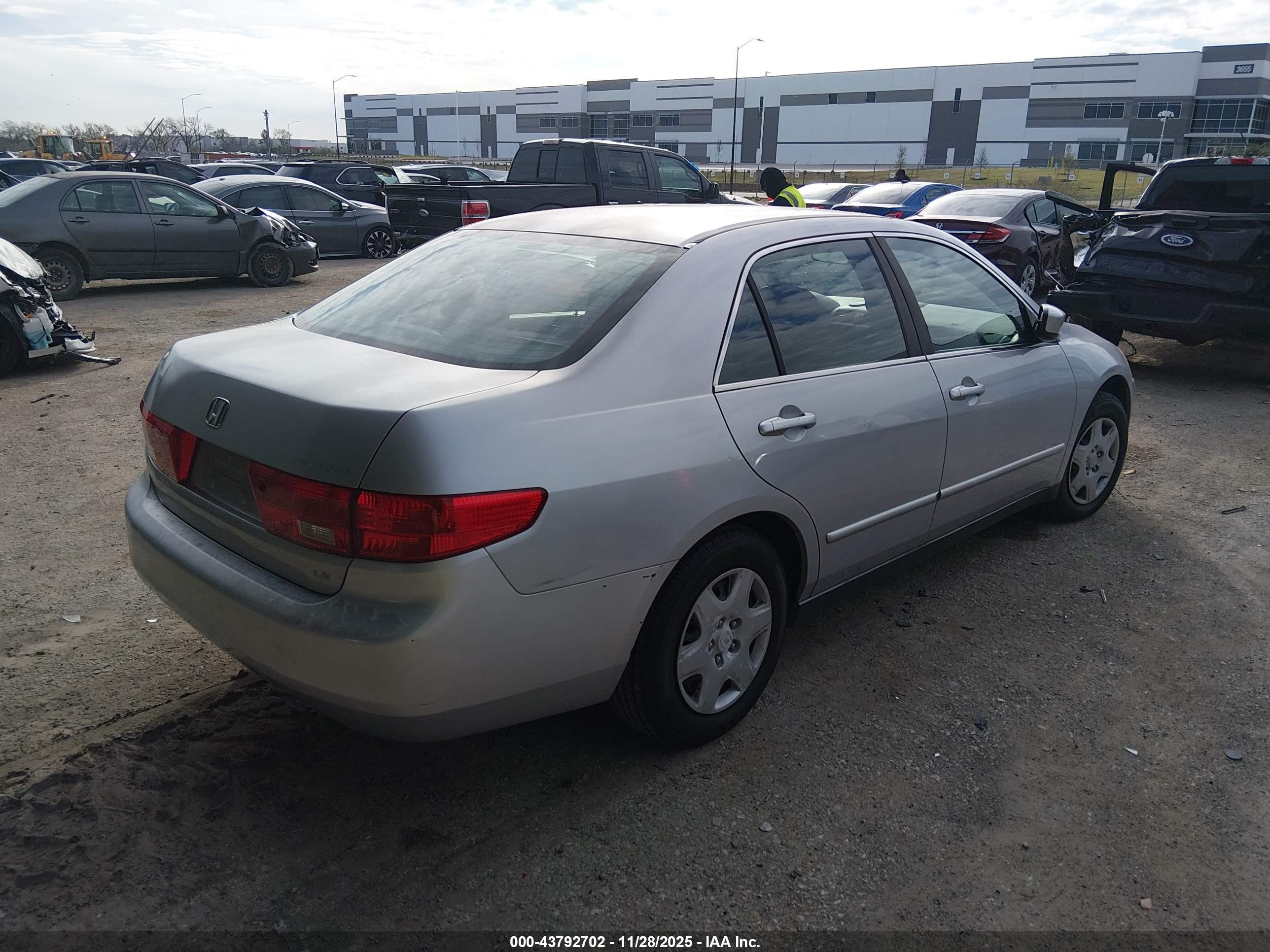 HONDA ACCORD image 4
