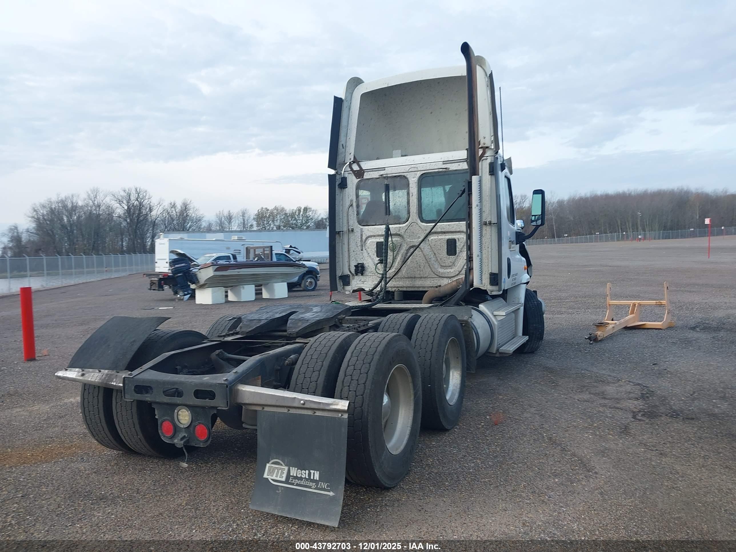 FREIGHTLINER CASCADIA image 4