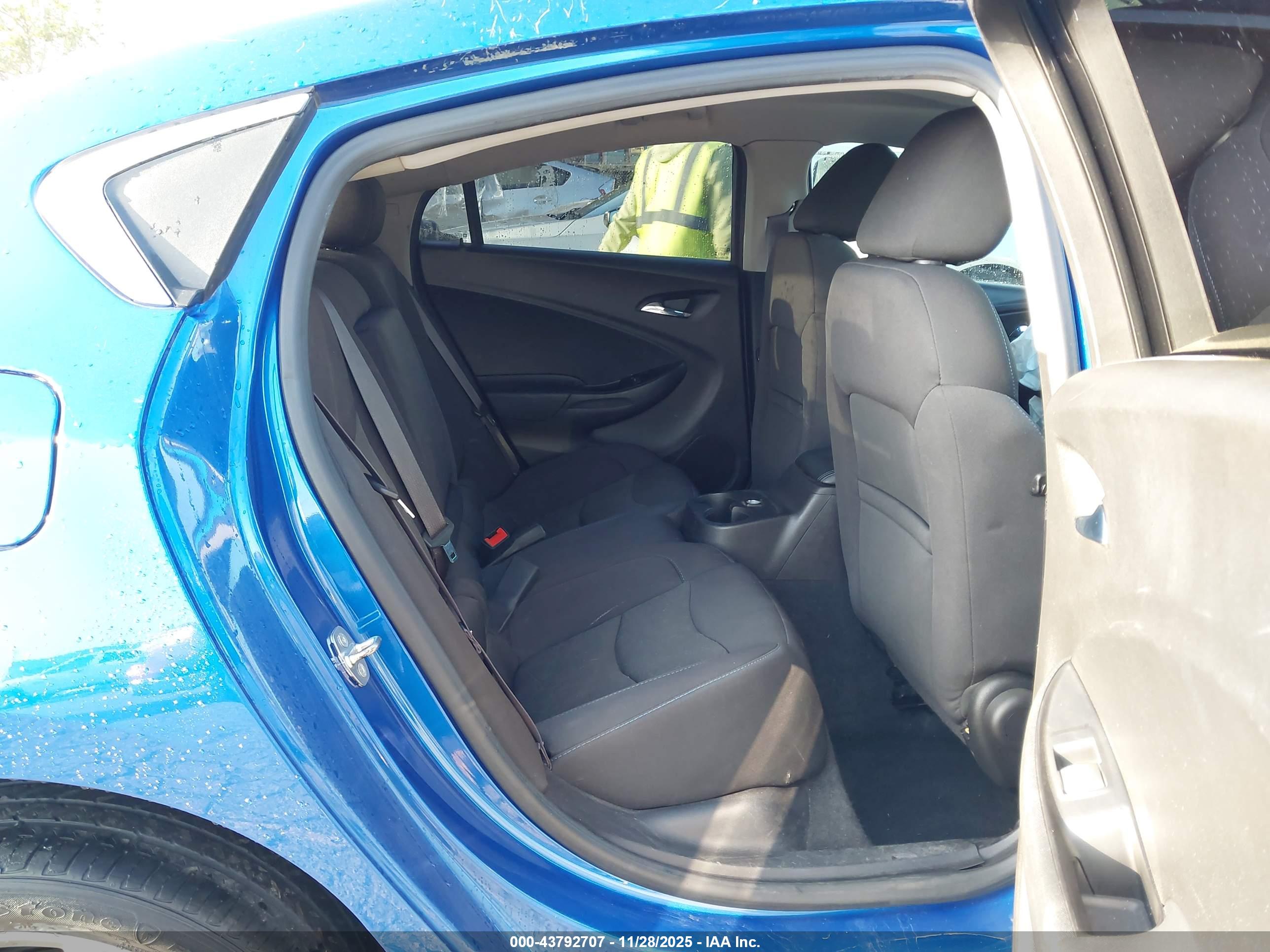 CHEVROLET VOLT image 8