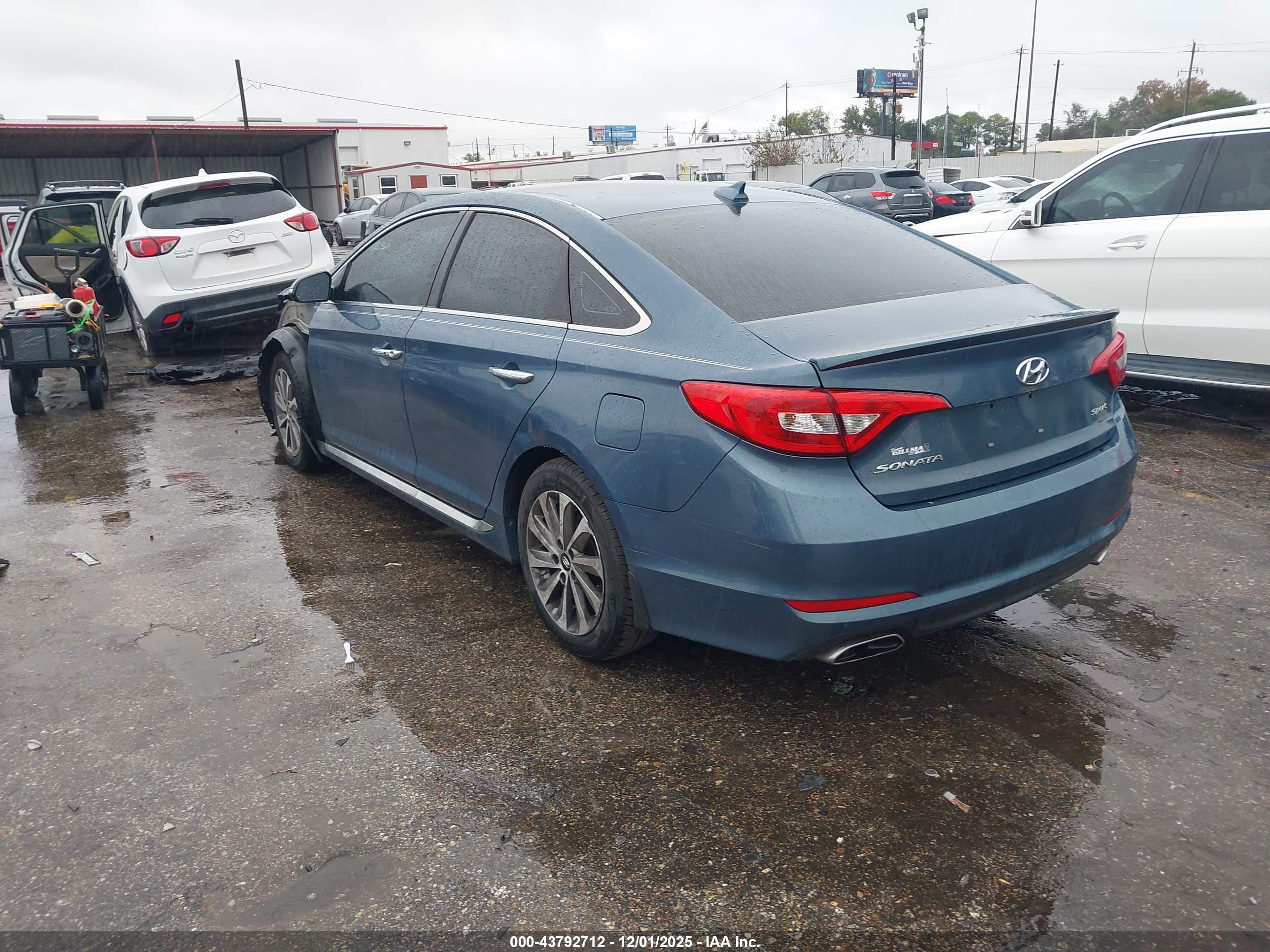 HYUNDAI SONATA image 3