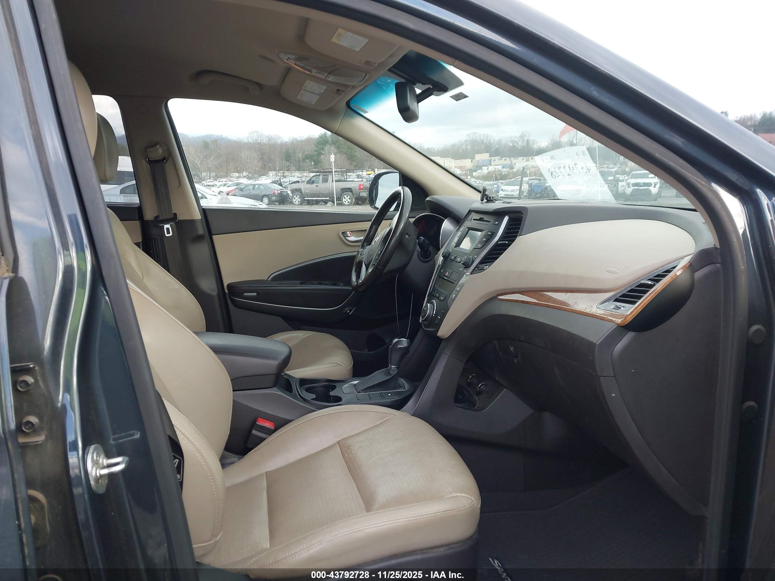 HYUNDAI SANTA image 5