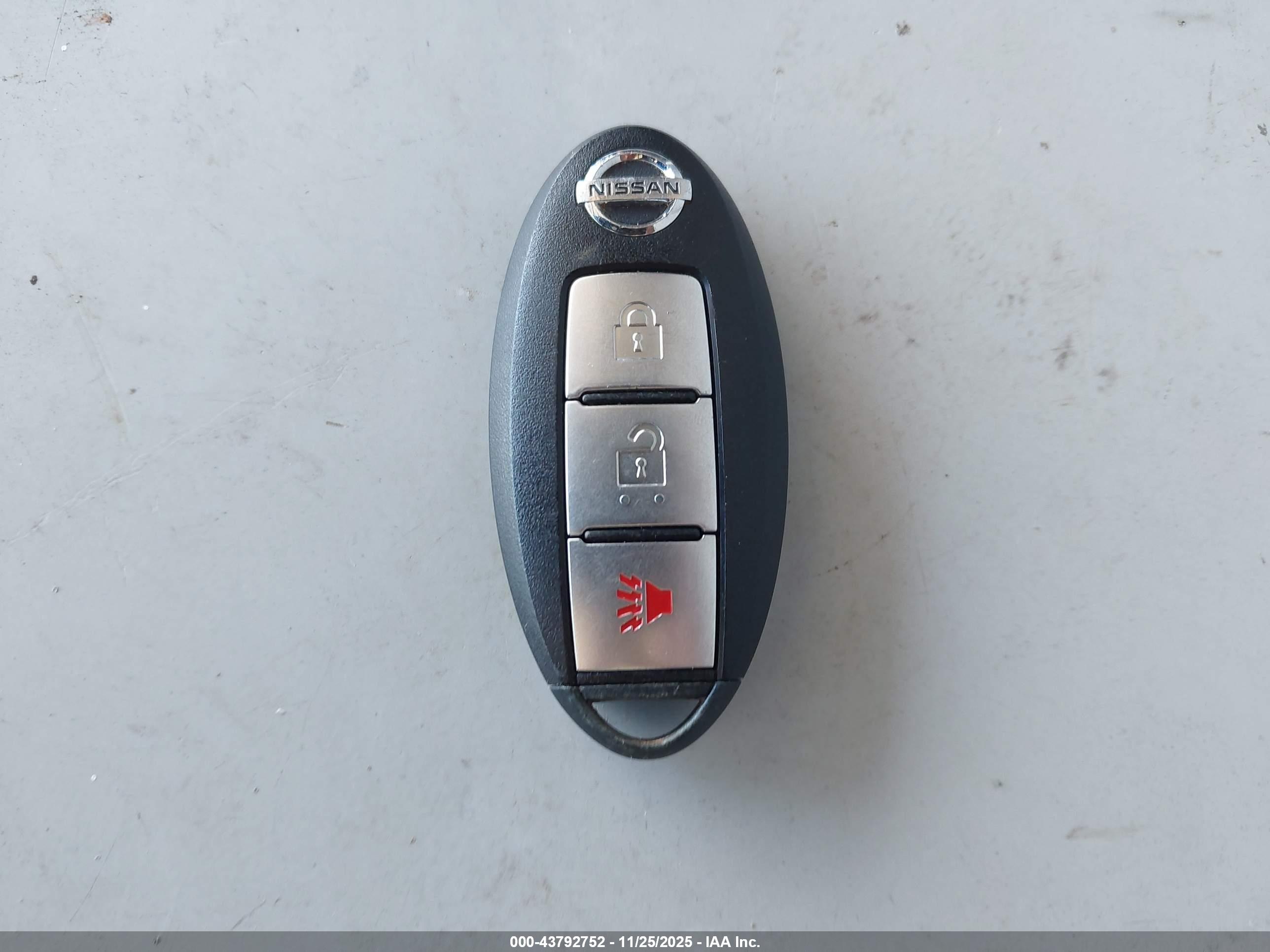 NISSAN QUEST image 11