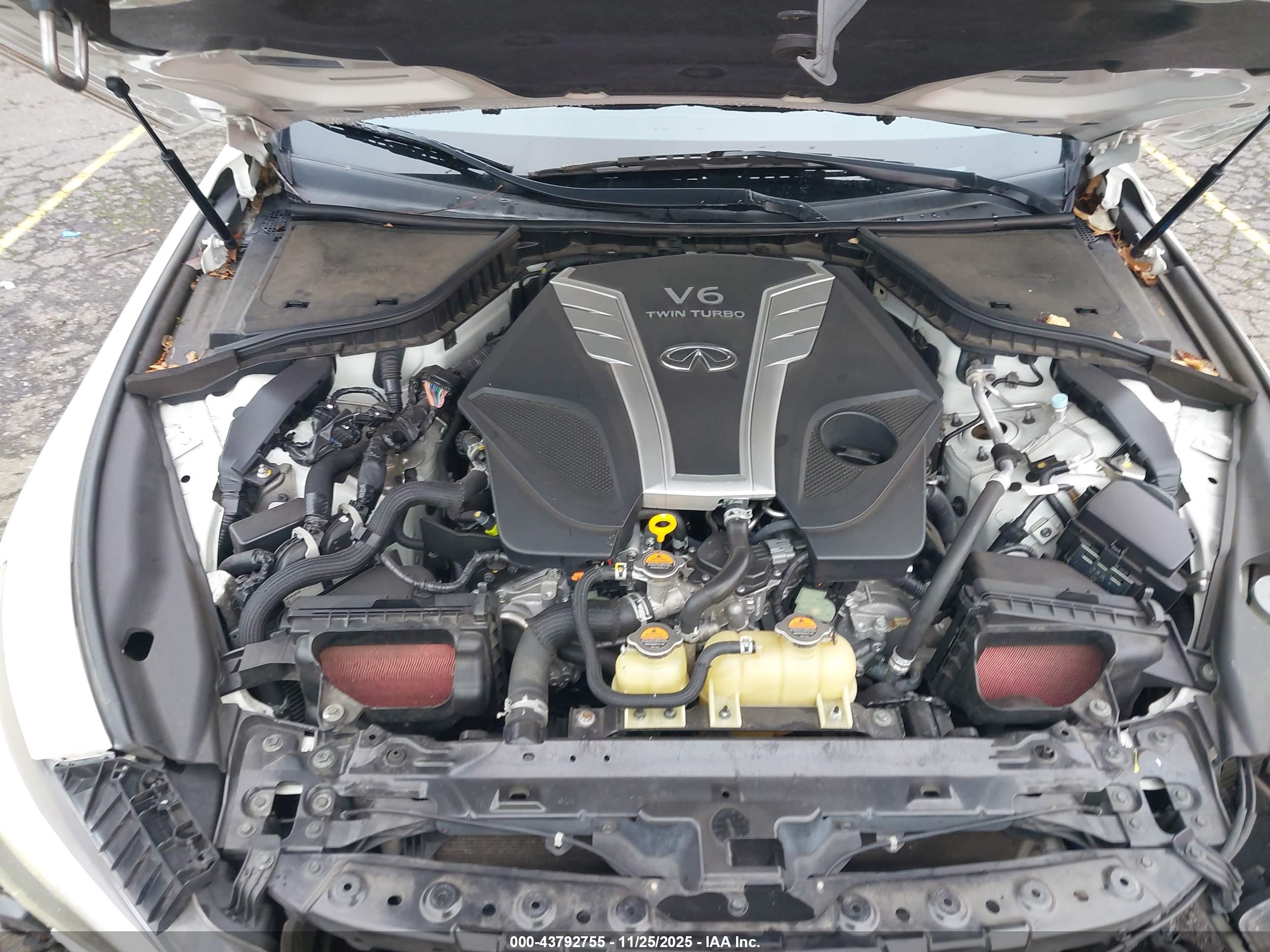 INFINITI Q50 image 10