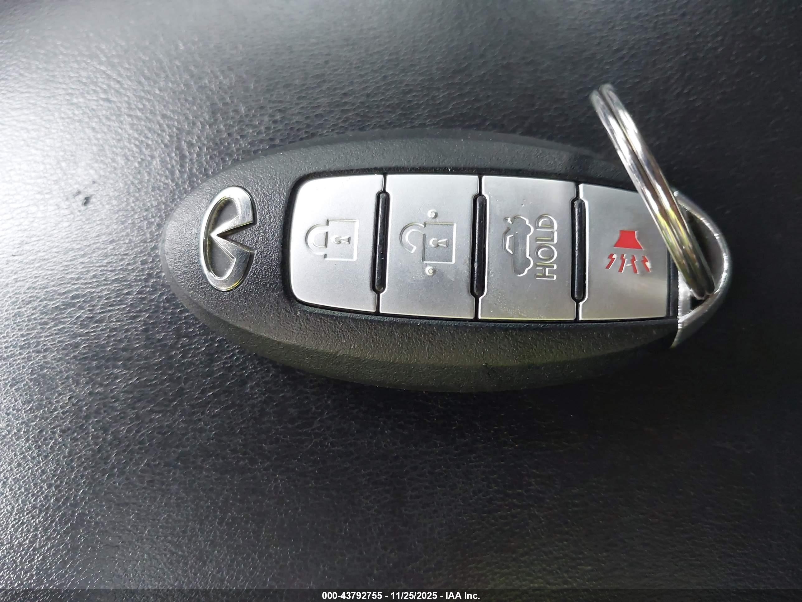 INFINITI Q50 image 11
