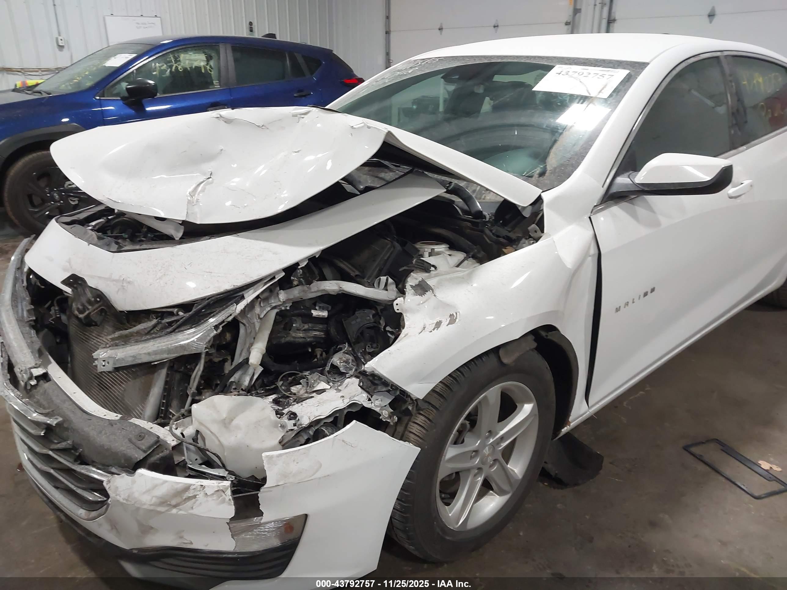 CHEVROLET MALIBU image 6