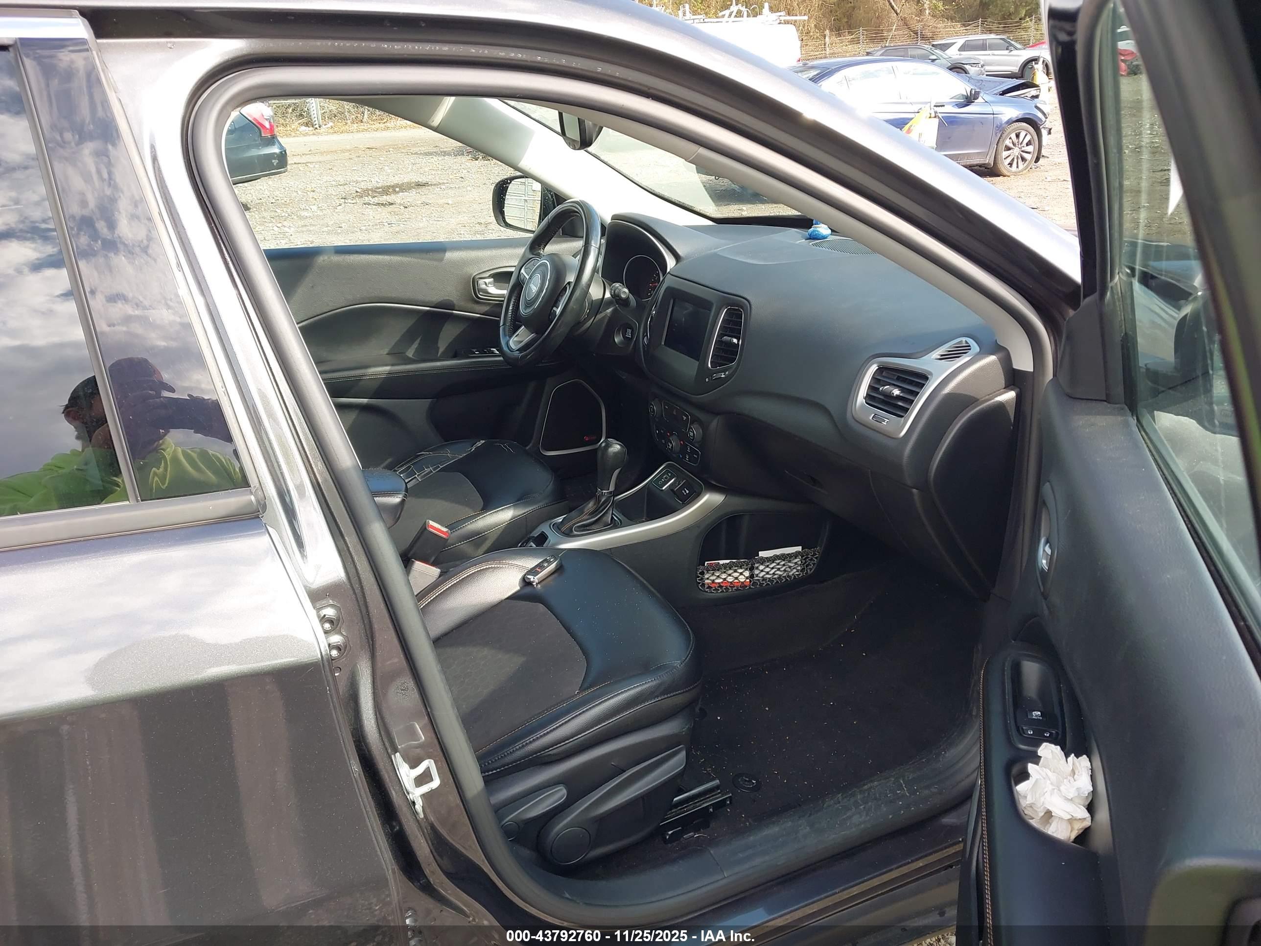 JEEP COMPASS image 5