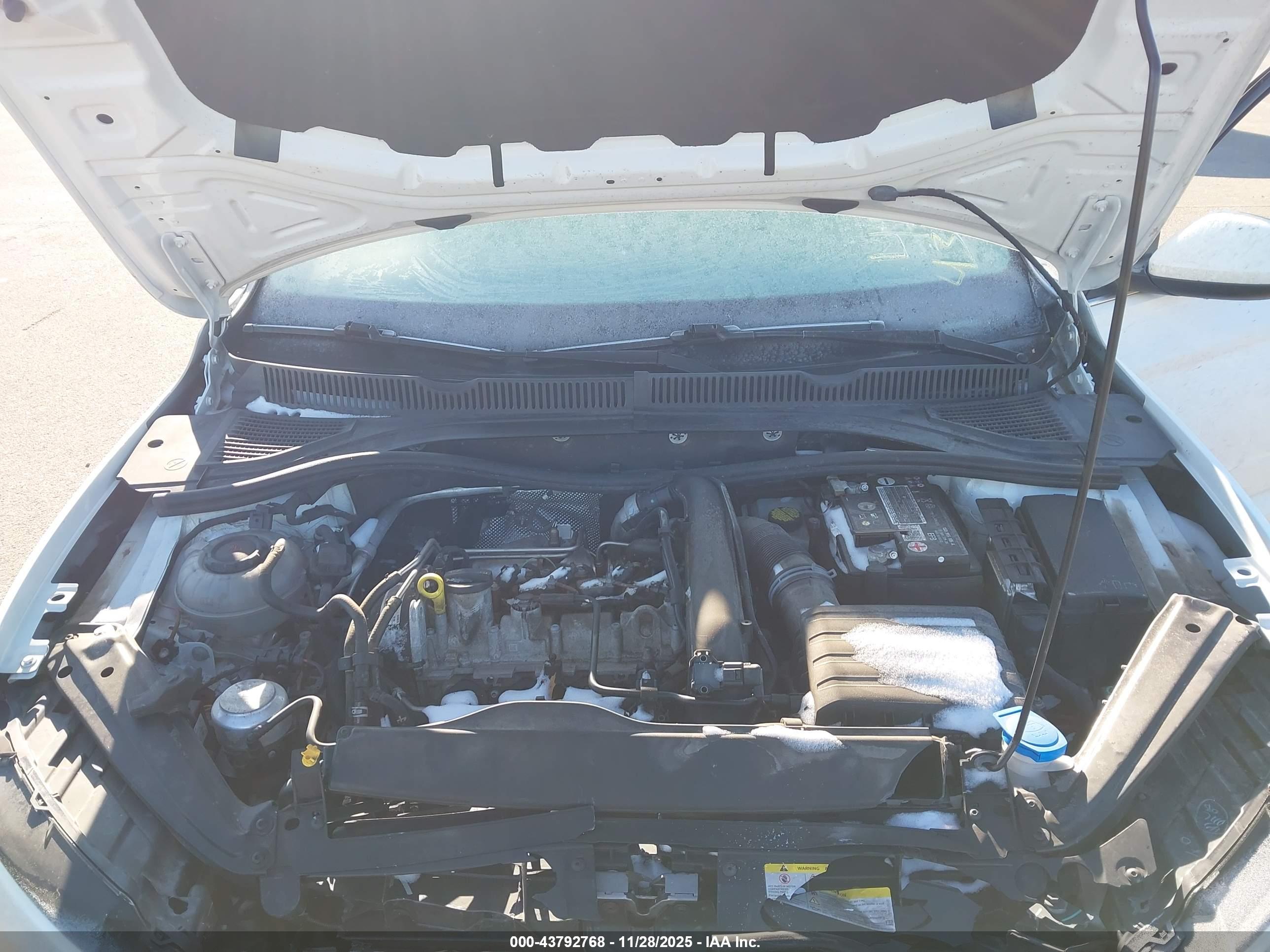 VOLKSWAGEN JETTA image 10
