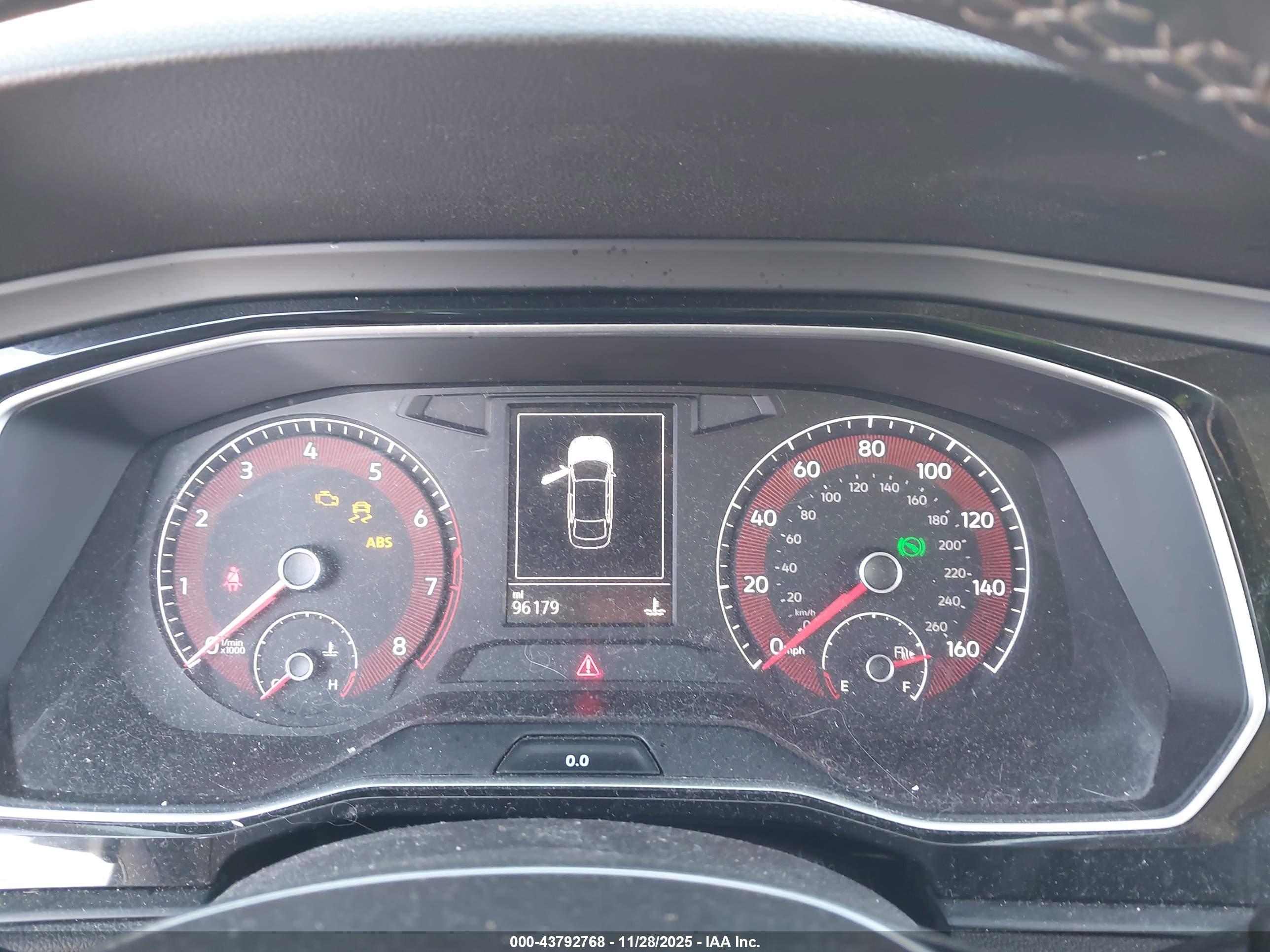 VOLKSWAGEN JETTA image 7
