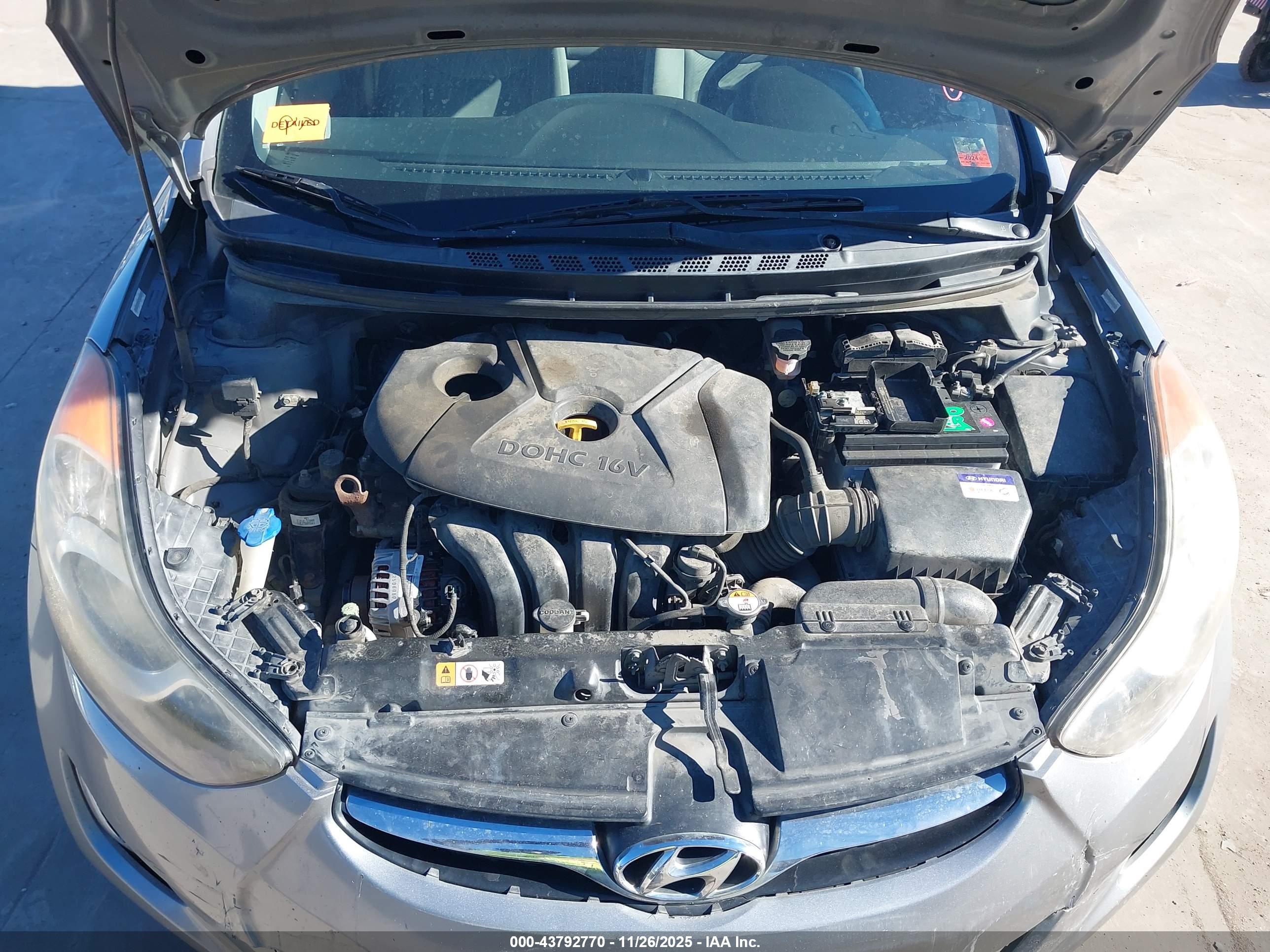 HYUNDAI ELANTRA image 10