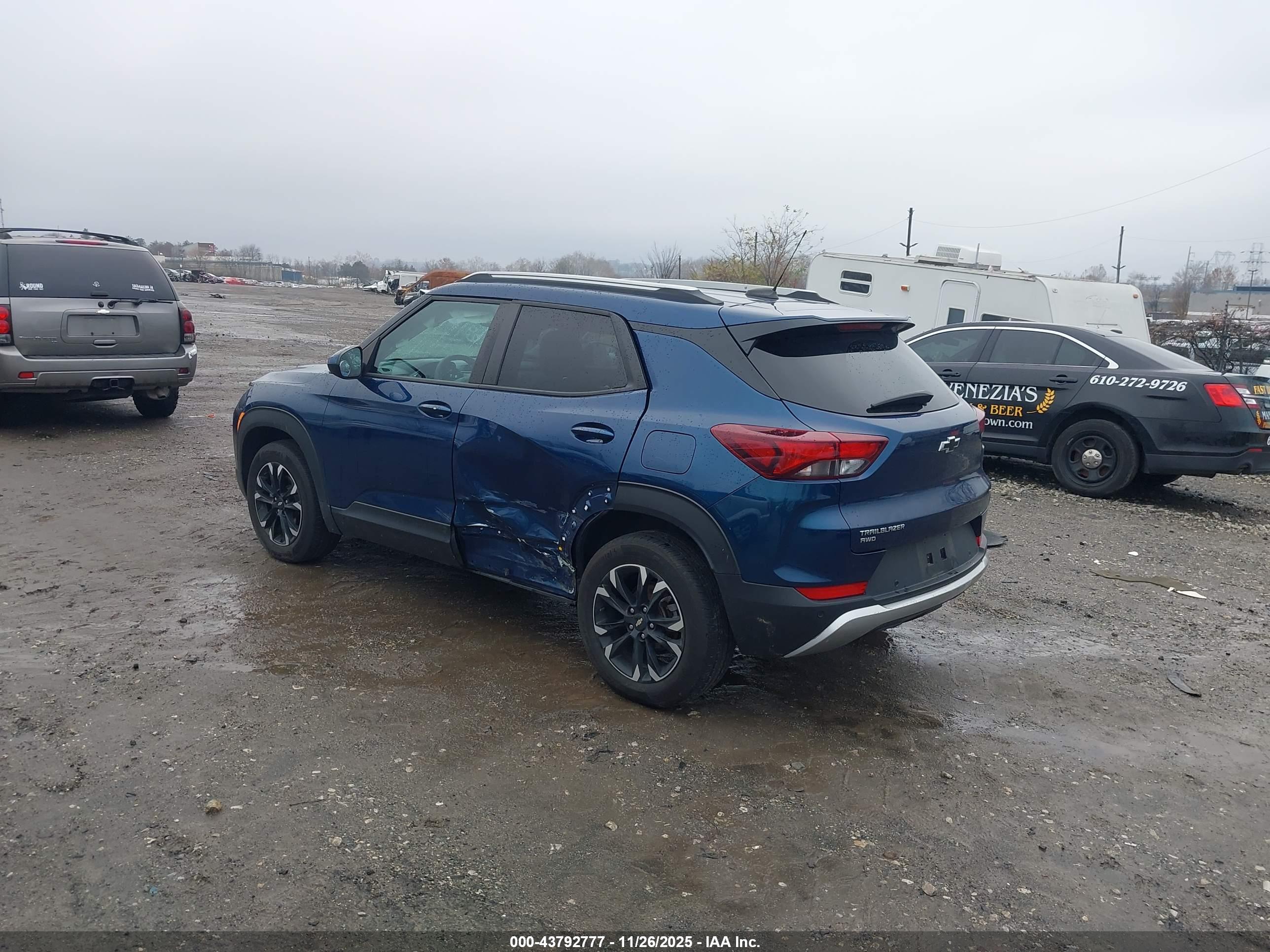 CHEVROLET TRAILBLAZER image 3