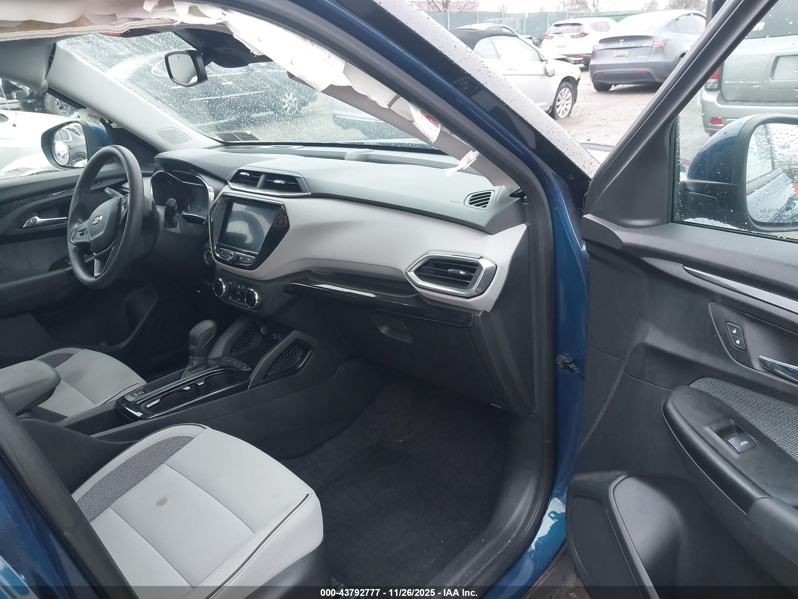 CHEVROLET TRAILBLAZER image 5