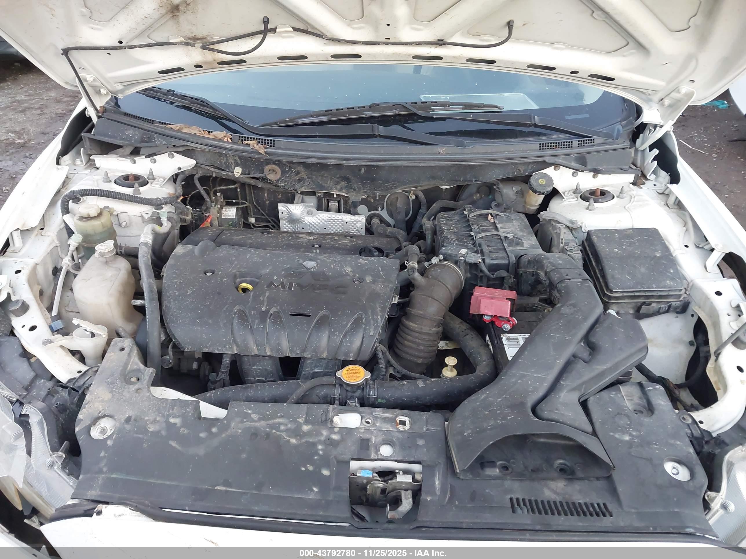 MITSUBISHI LANCER image 10