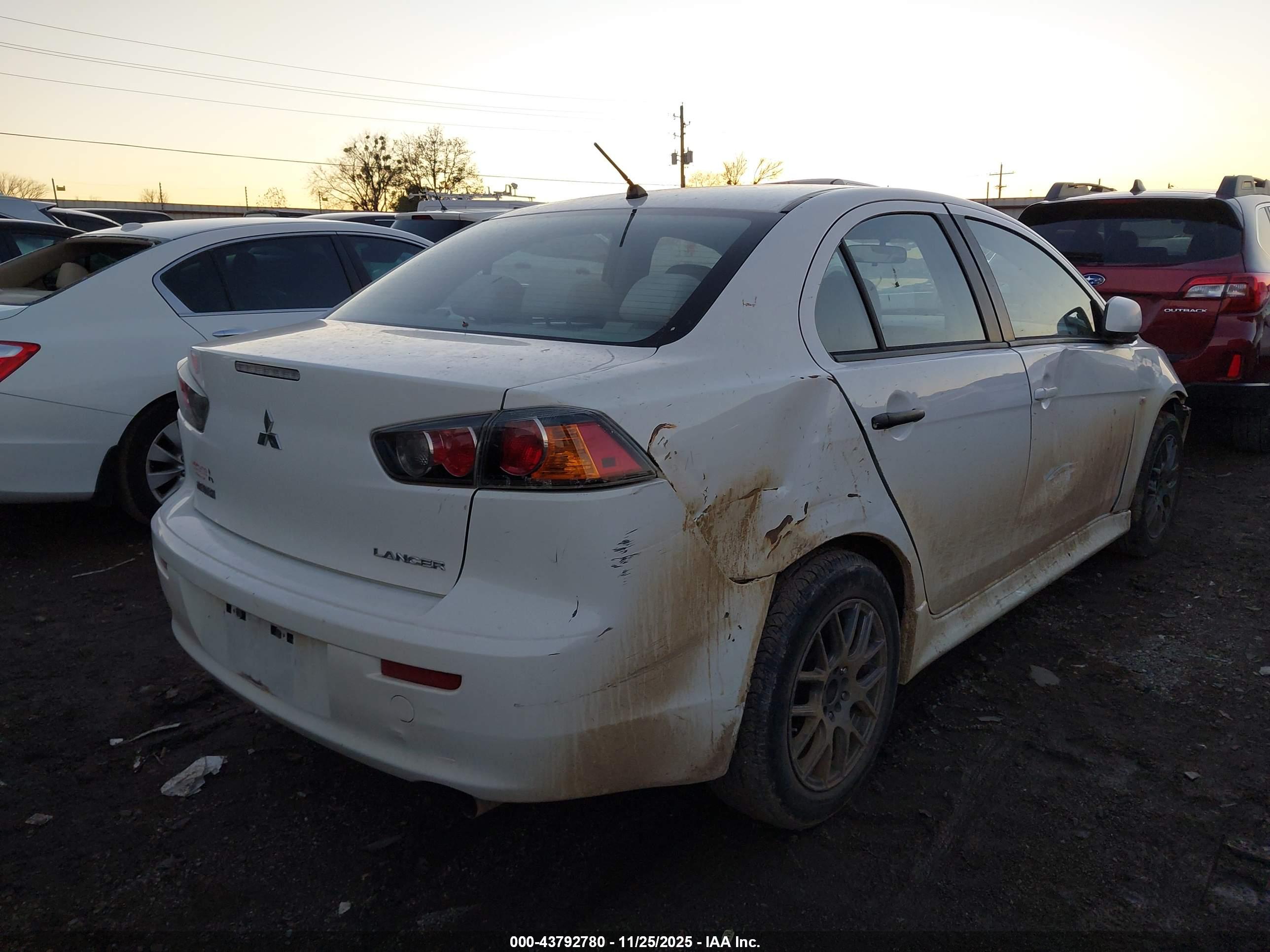 MITSUBISHI LANCER image 4