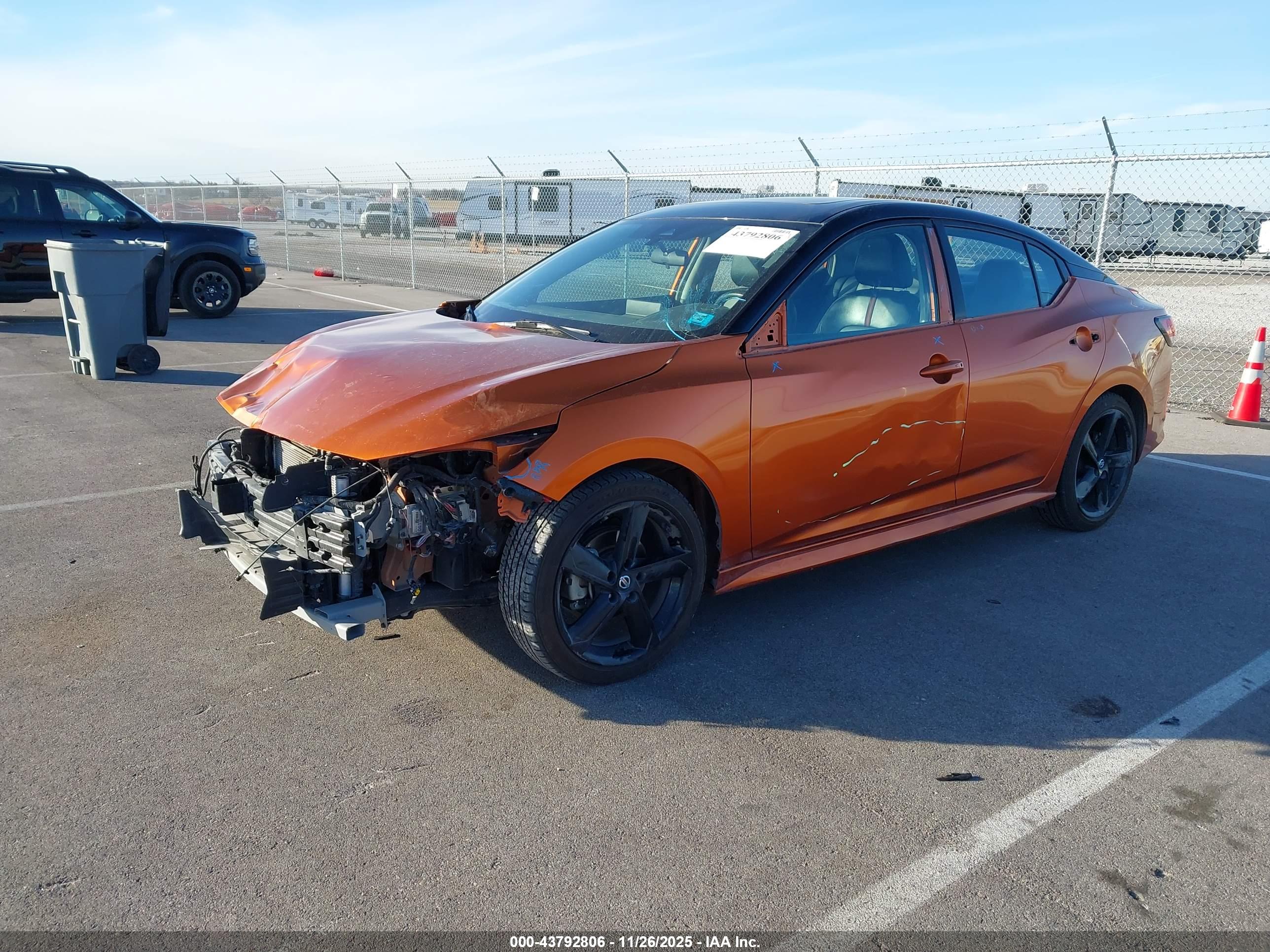 NISSAN SENTRA image 2