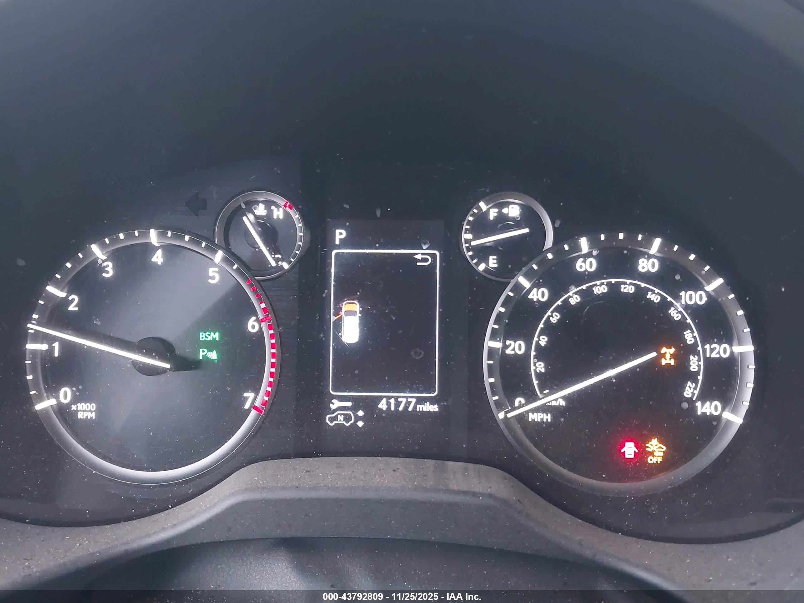 LEXUS GX image 7
