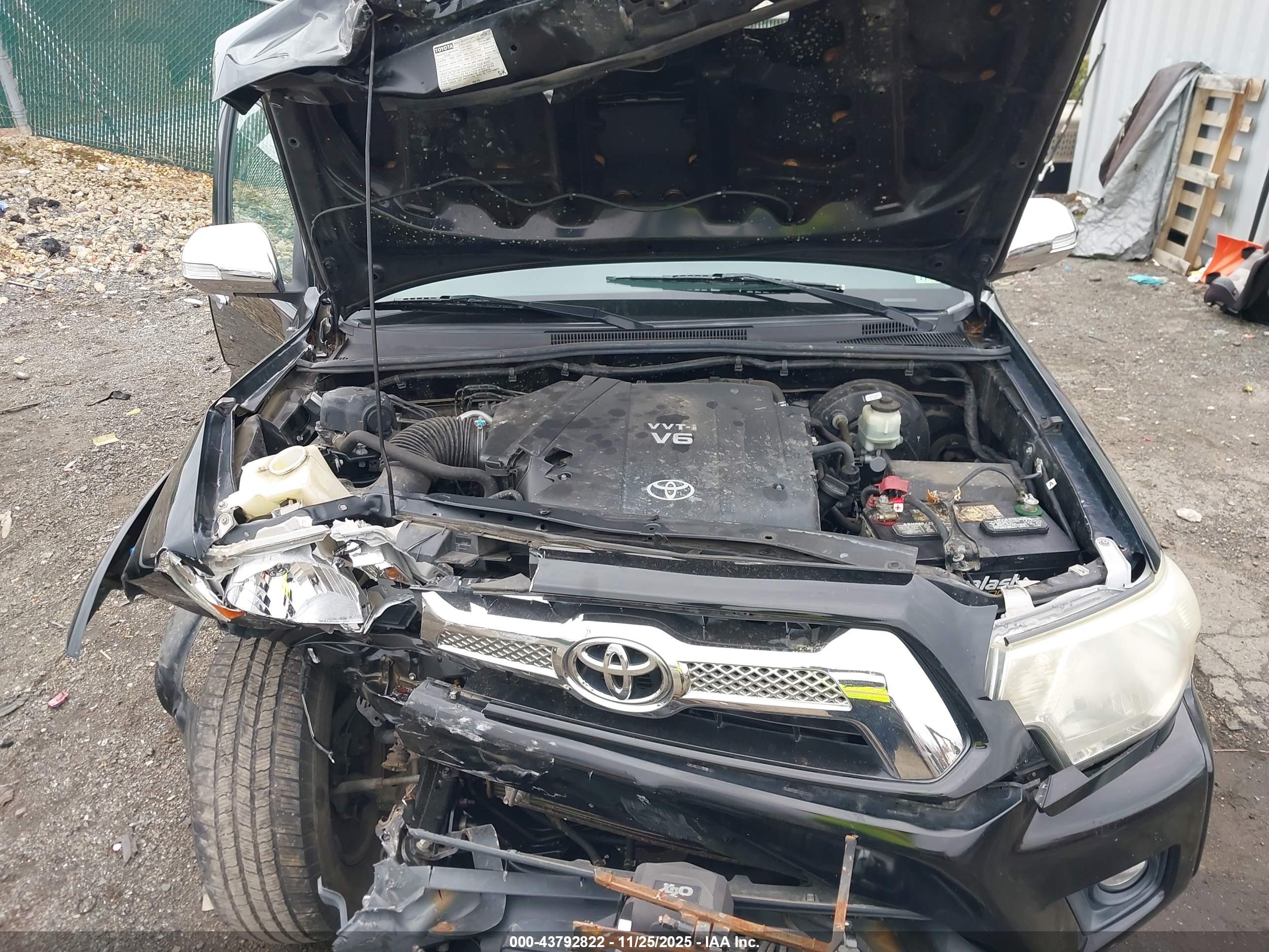 TOYOTA TACOMA image 10