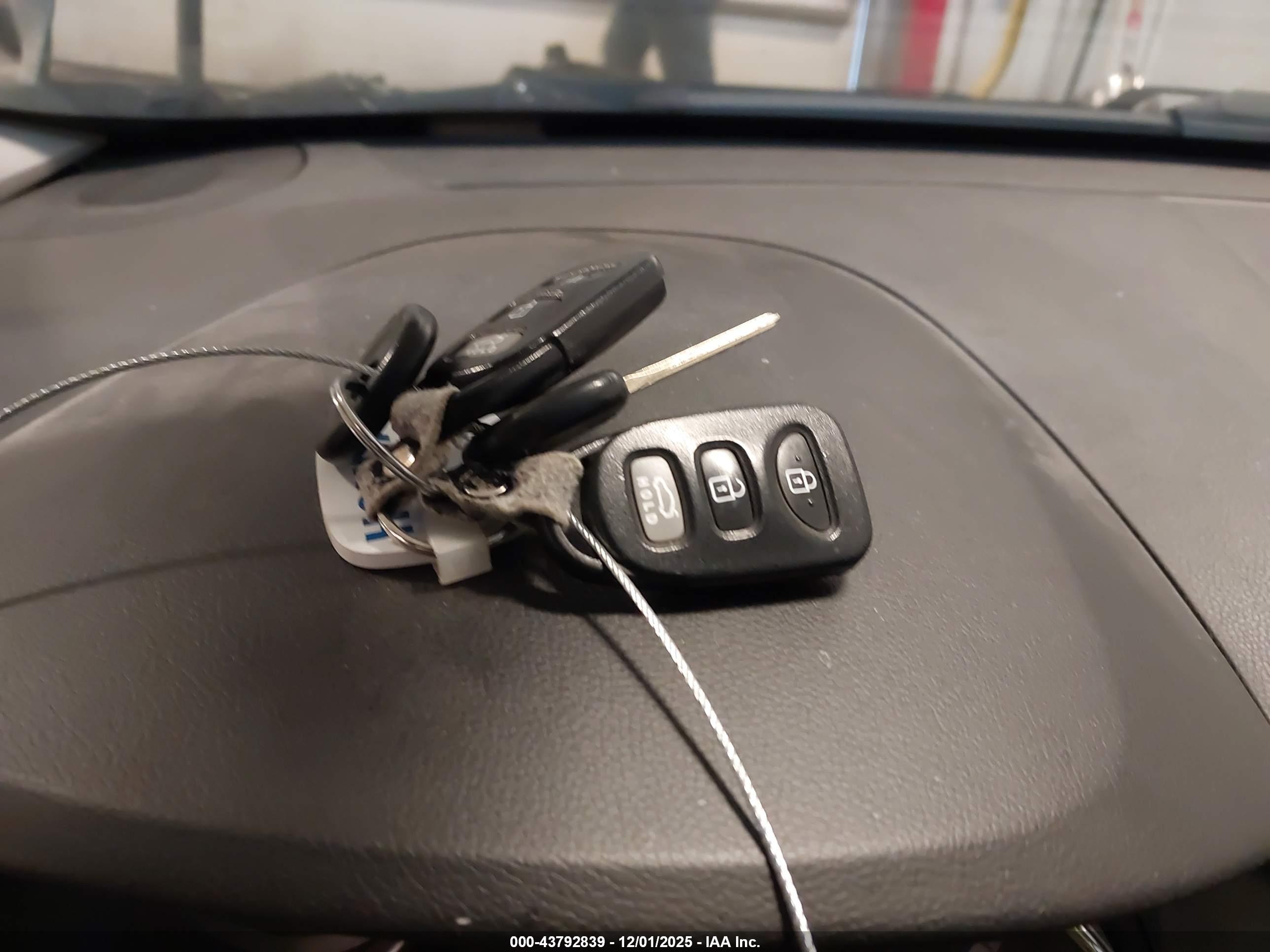 HYUNDAI SONATA image 11