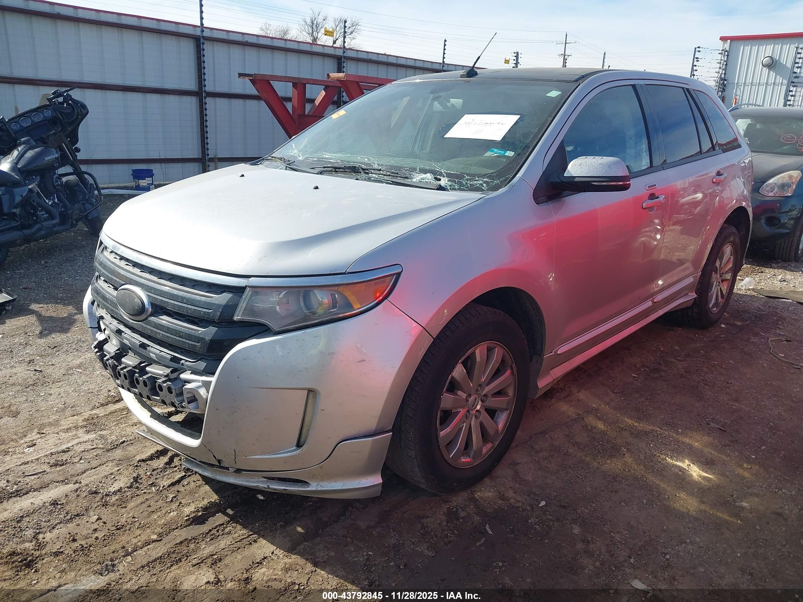 FORD EDGE image 2