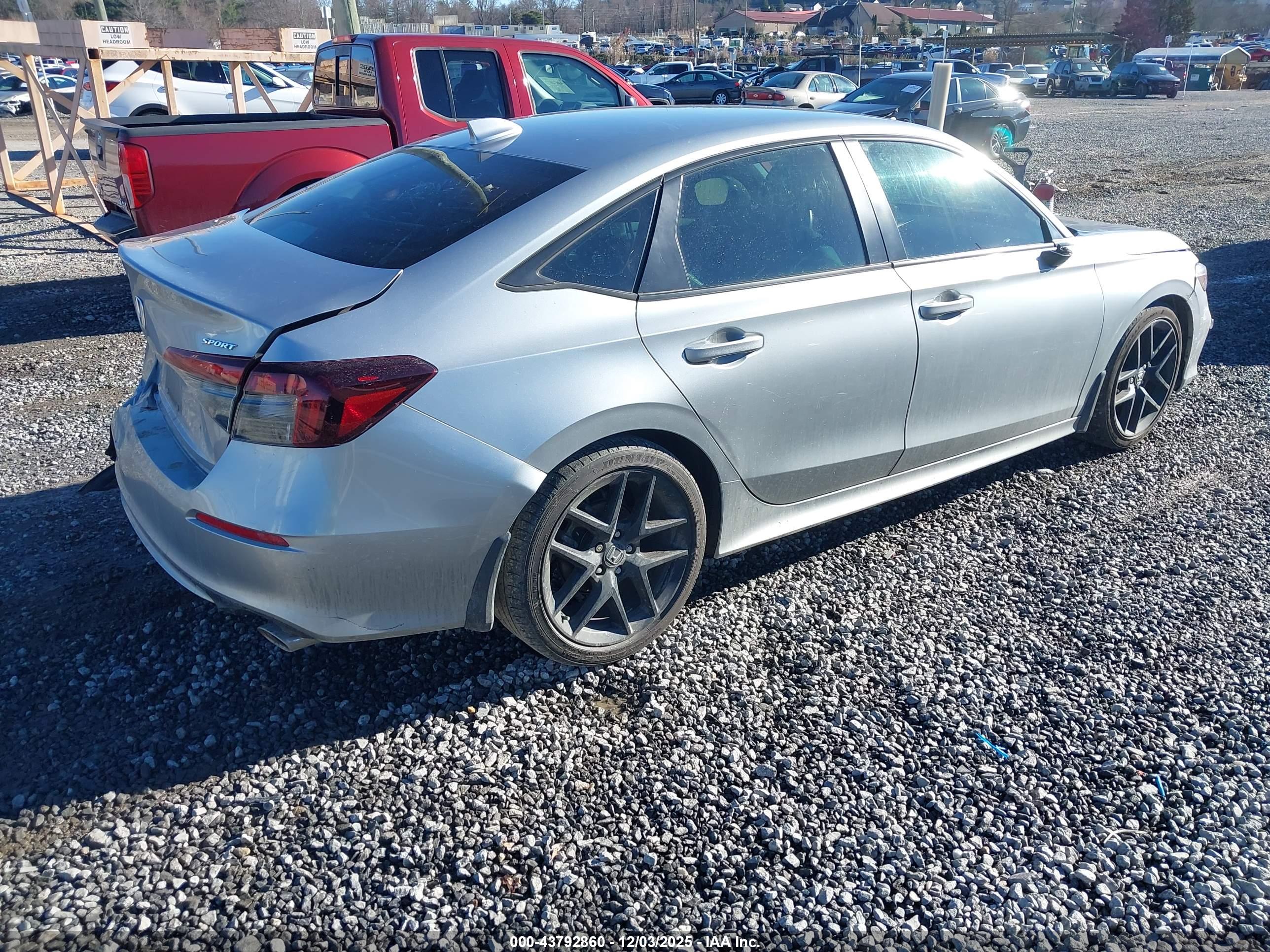 HONDA CIVIC image 4