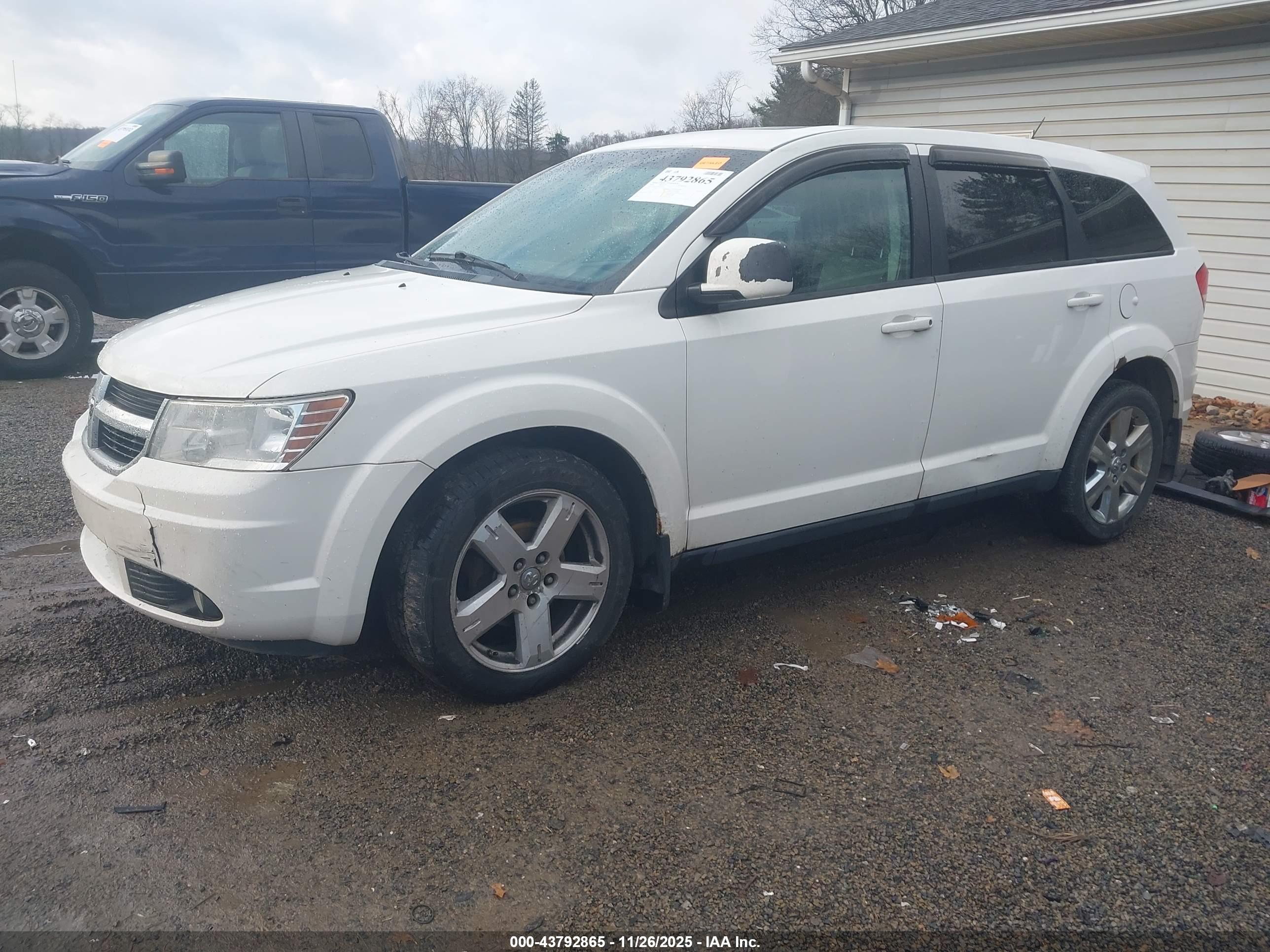 DODGE JOURNEY image 2