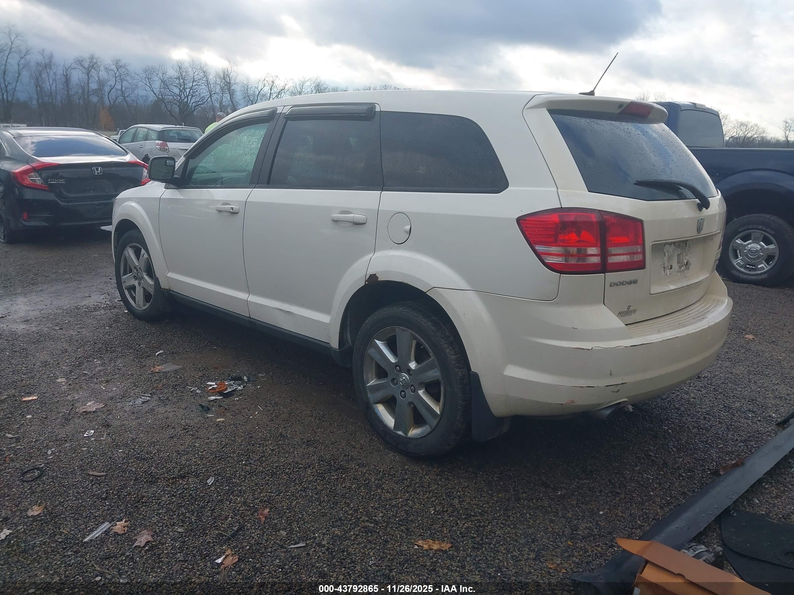 DODGE JOURNEY image 3