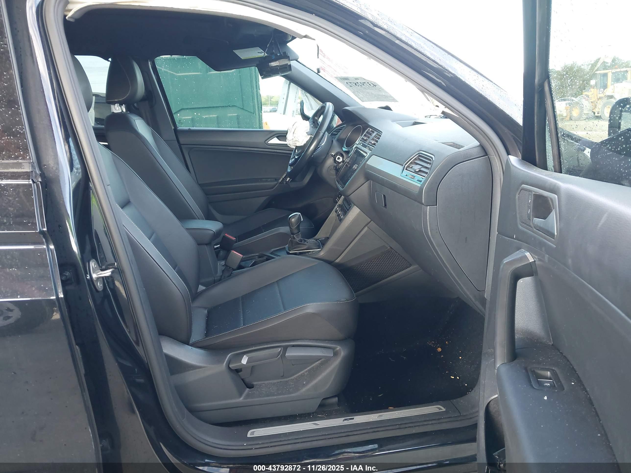 VOLKSWAGEN TIGUAN image 5