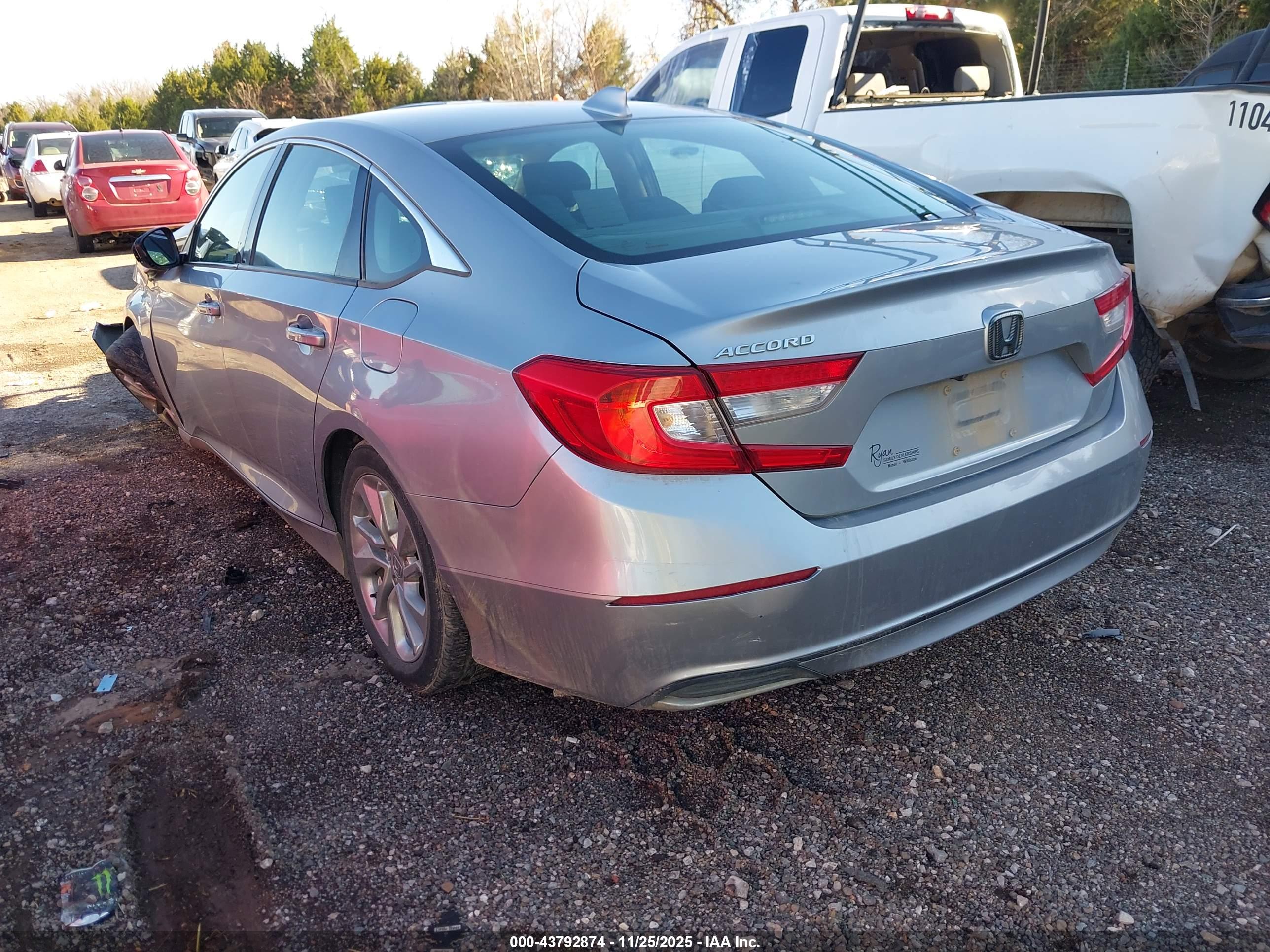 HONDA ACCORD image 3