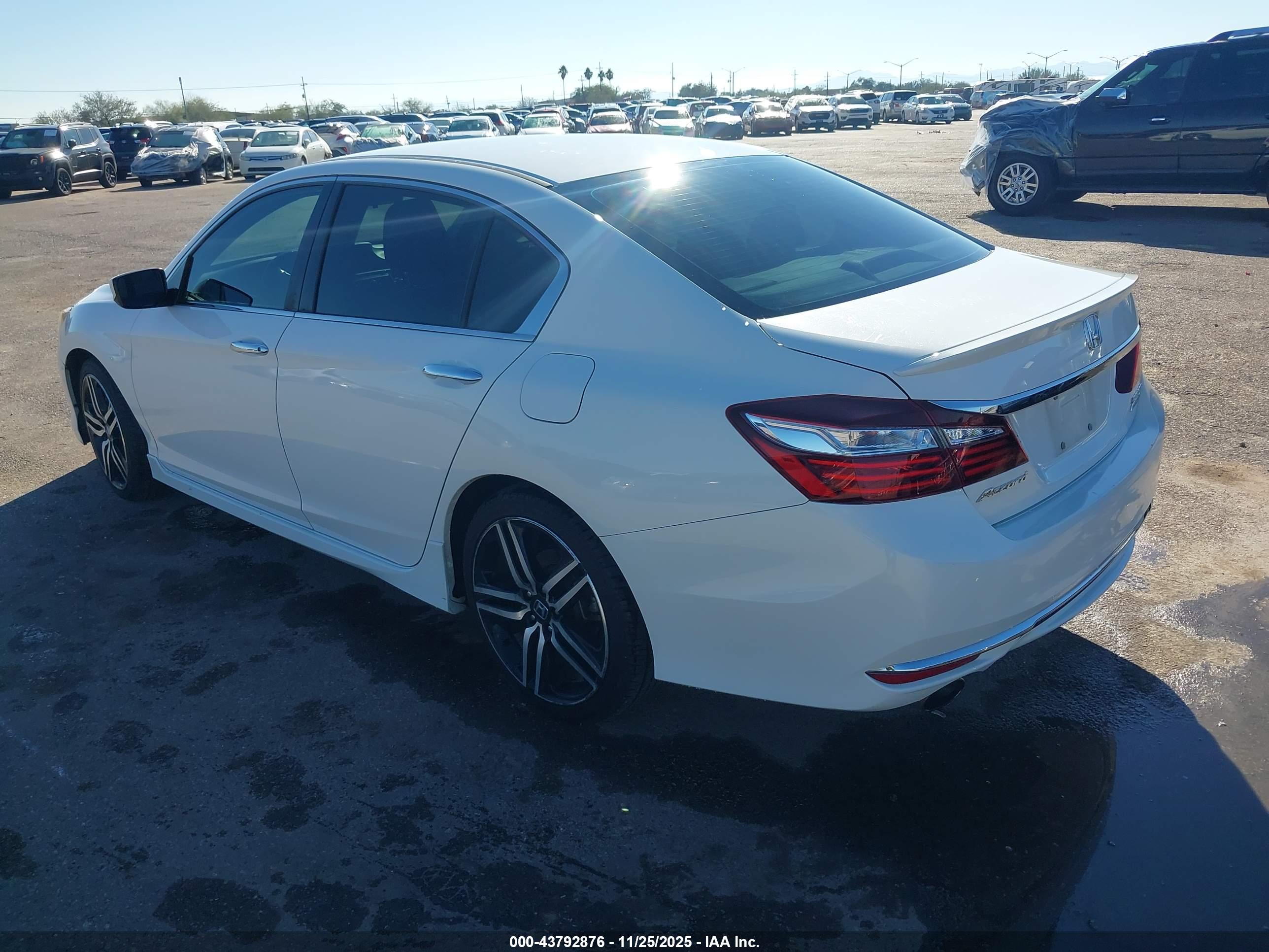 HONDA ACCORD image 3