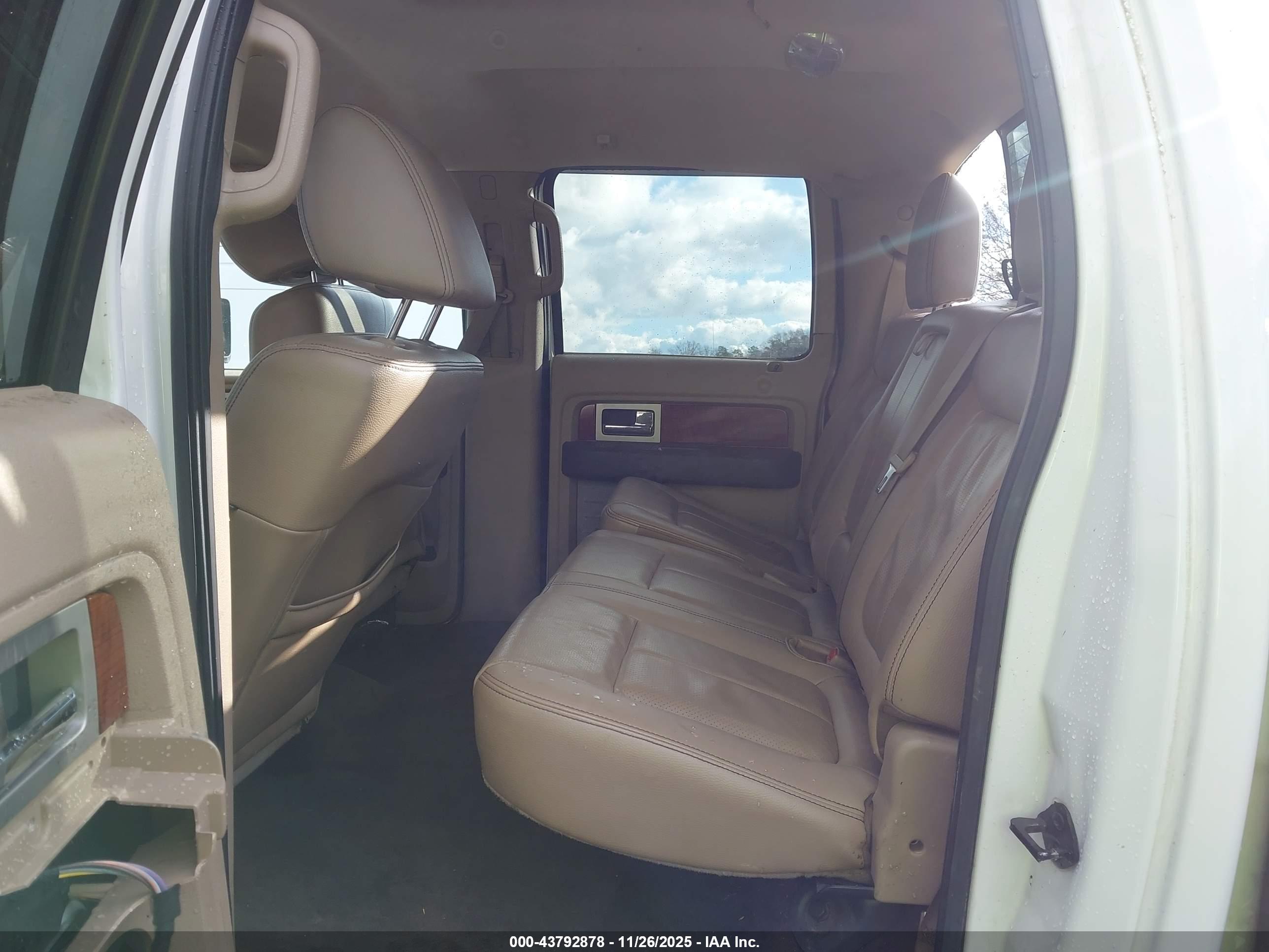 FORD F-150 image 8
