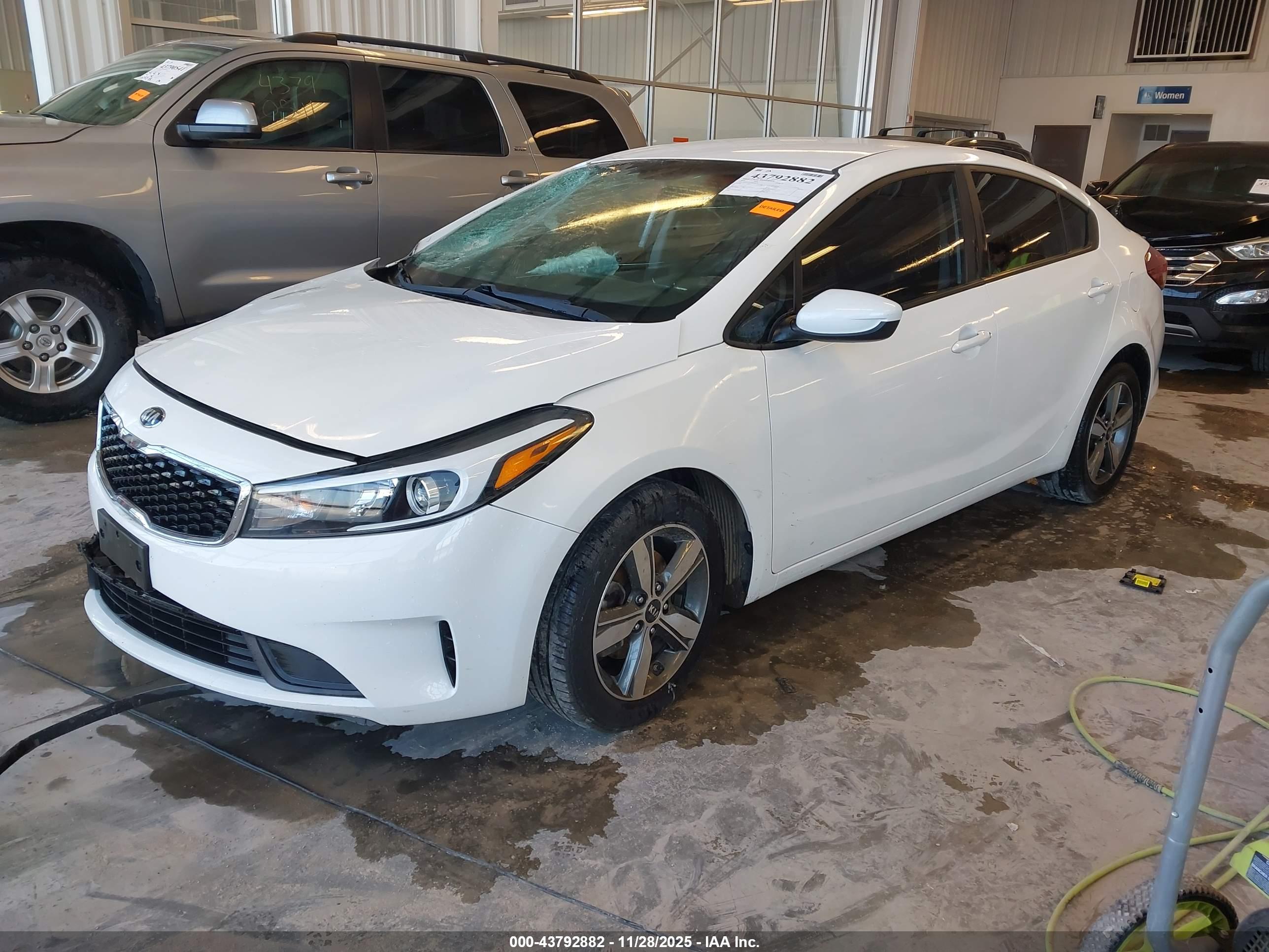 KIA FORTE image 2