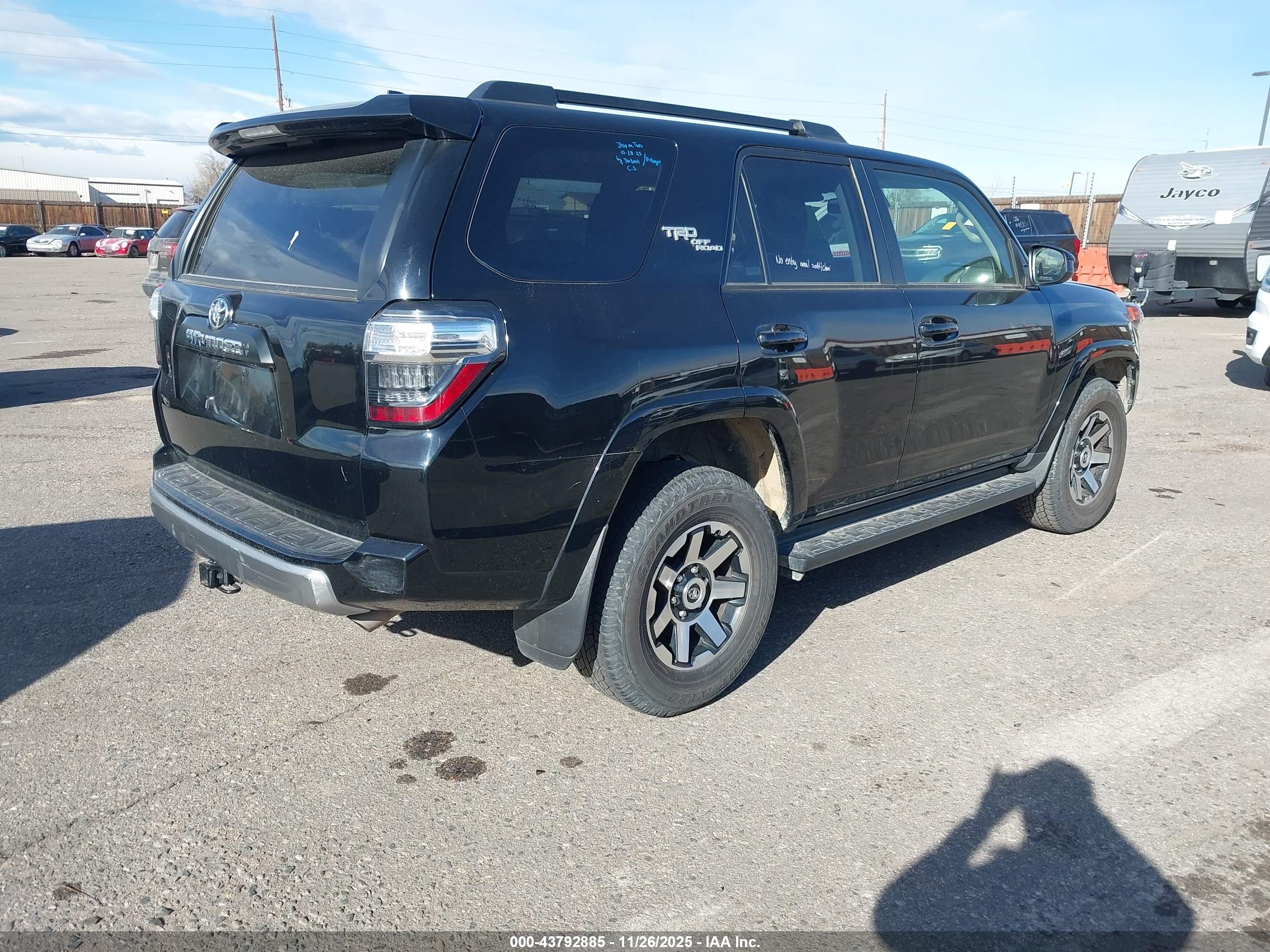 TOYOTA 4RUNNER image 4