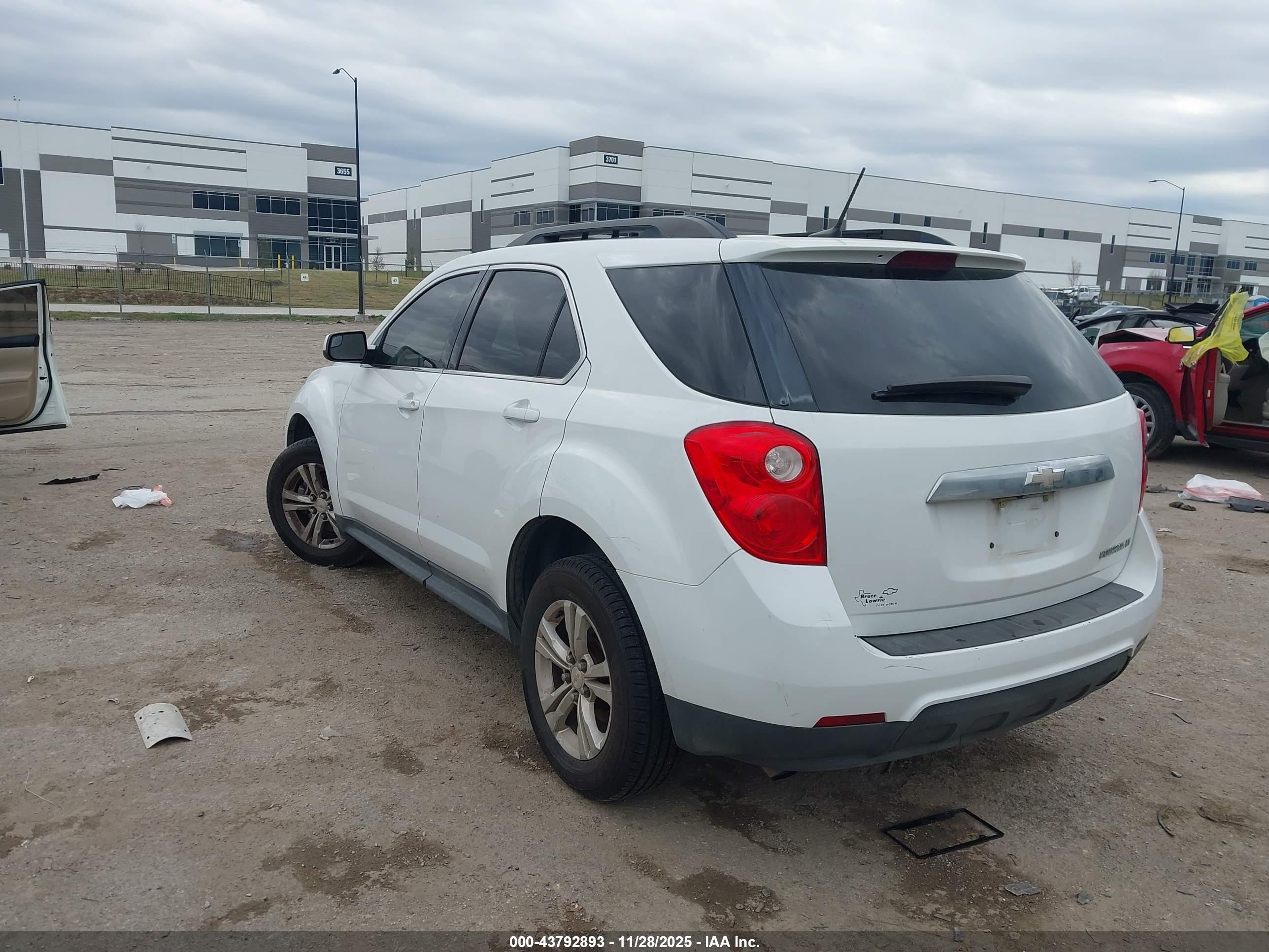CHEVROLET EQUINOX image 3