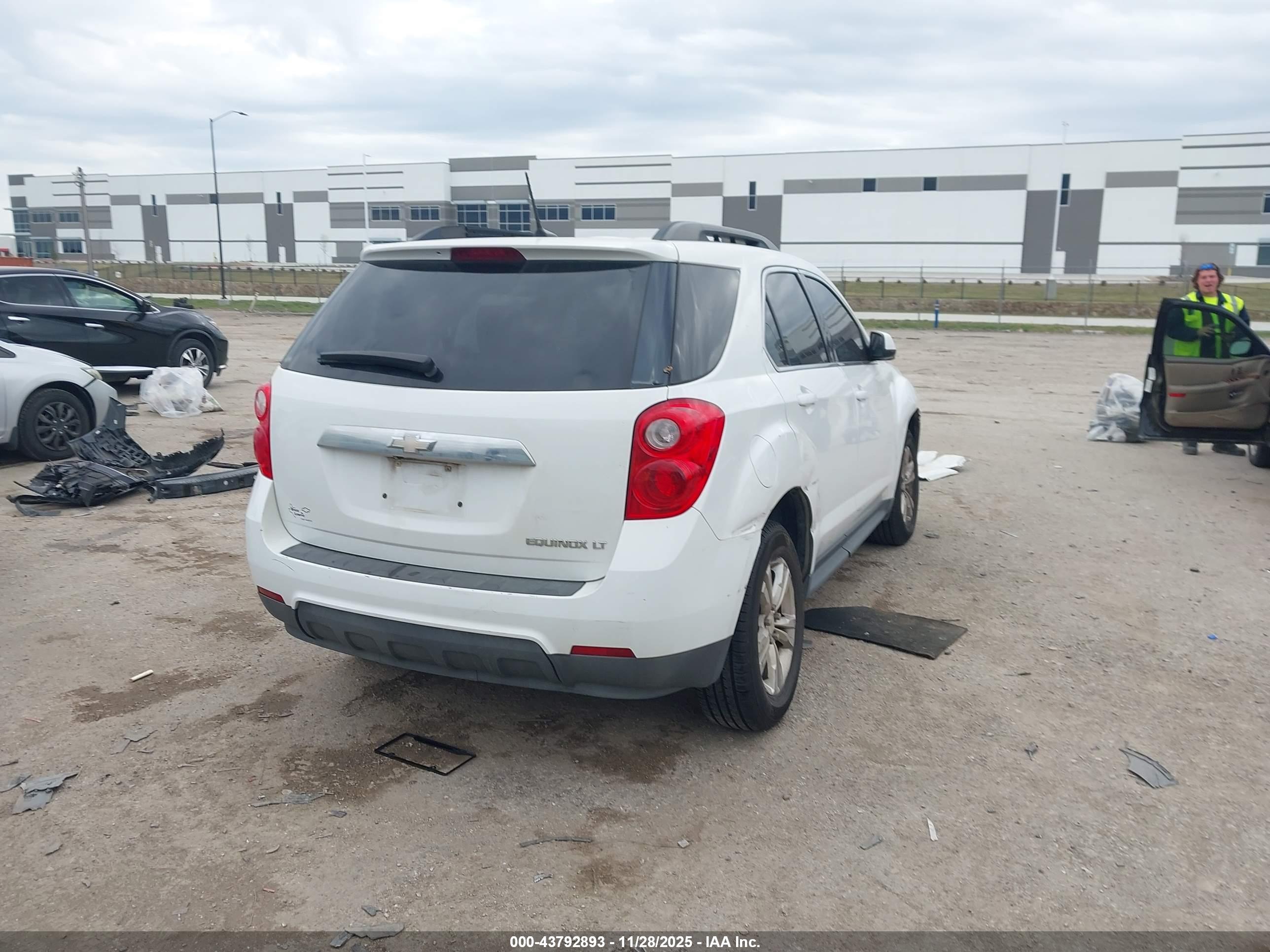 CHEVROLET EQUINOX image 4