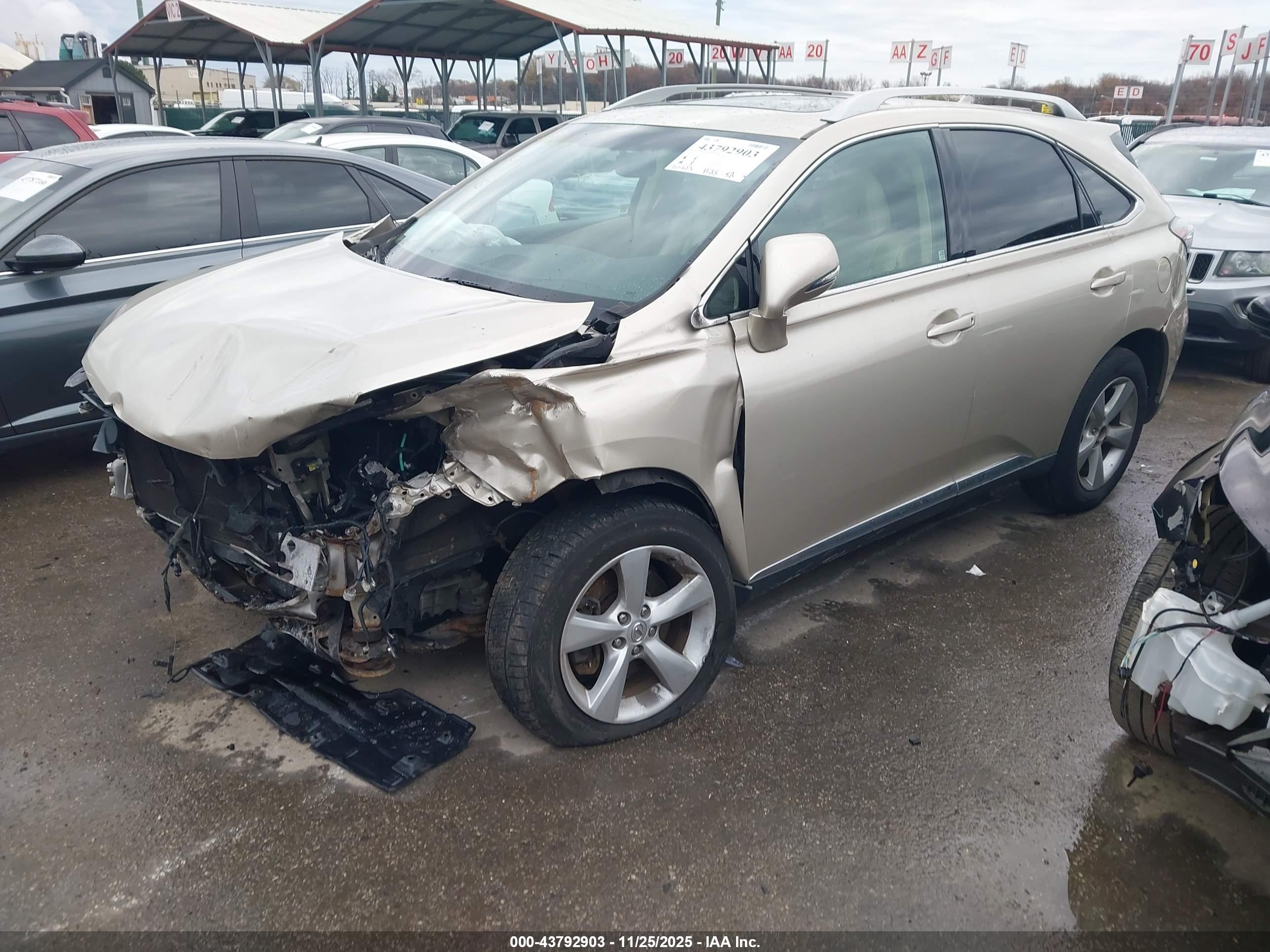 LEXUS RX image 2