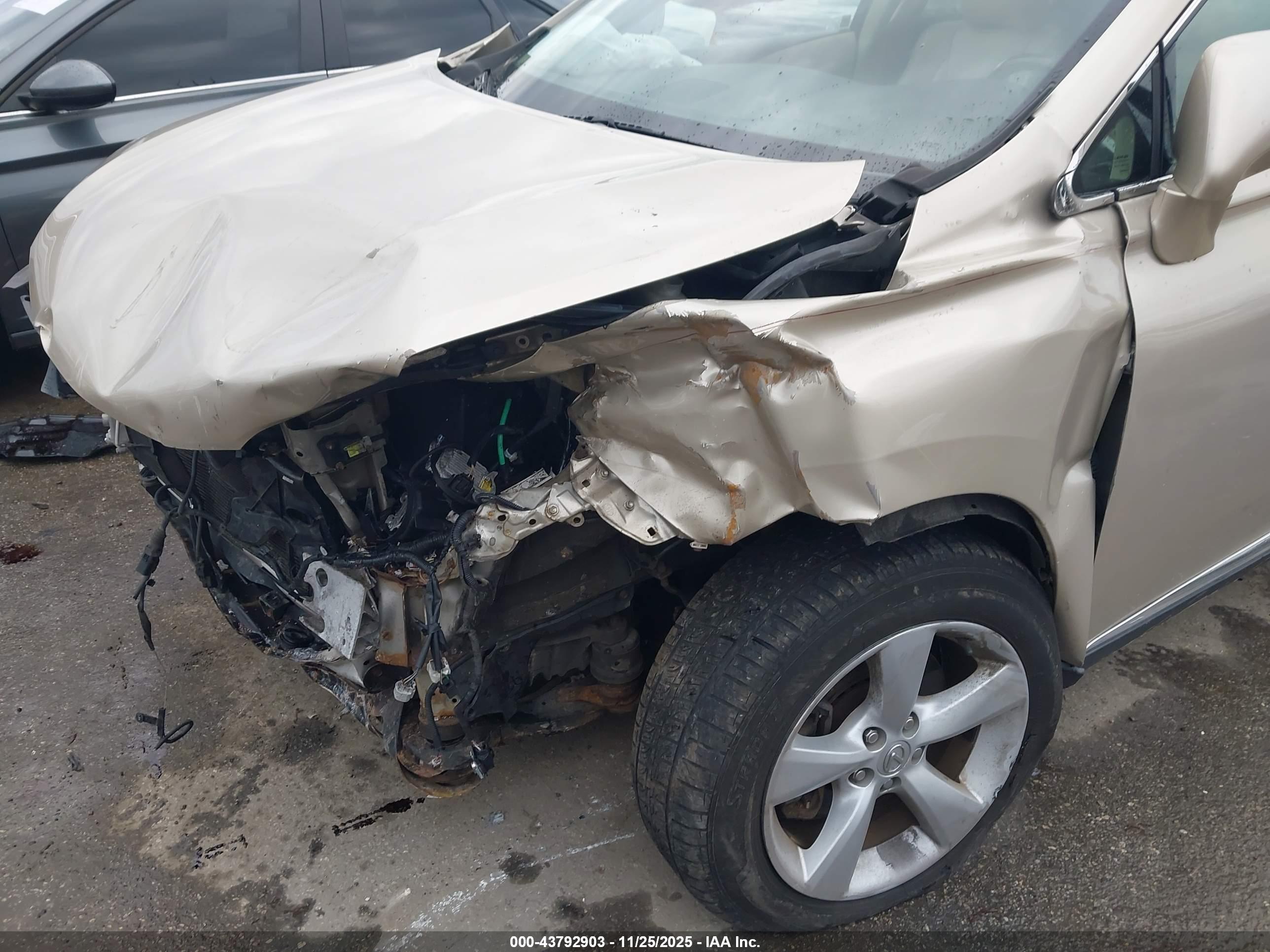 LEXUS RX image 6