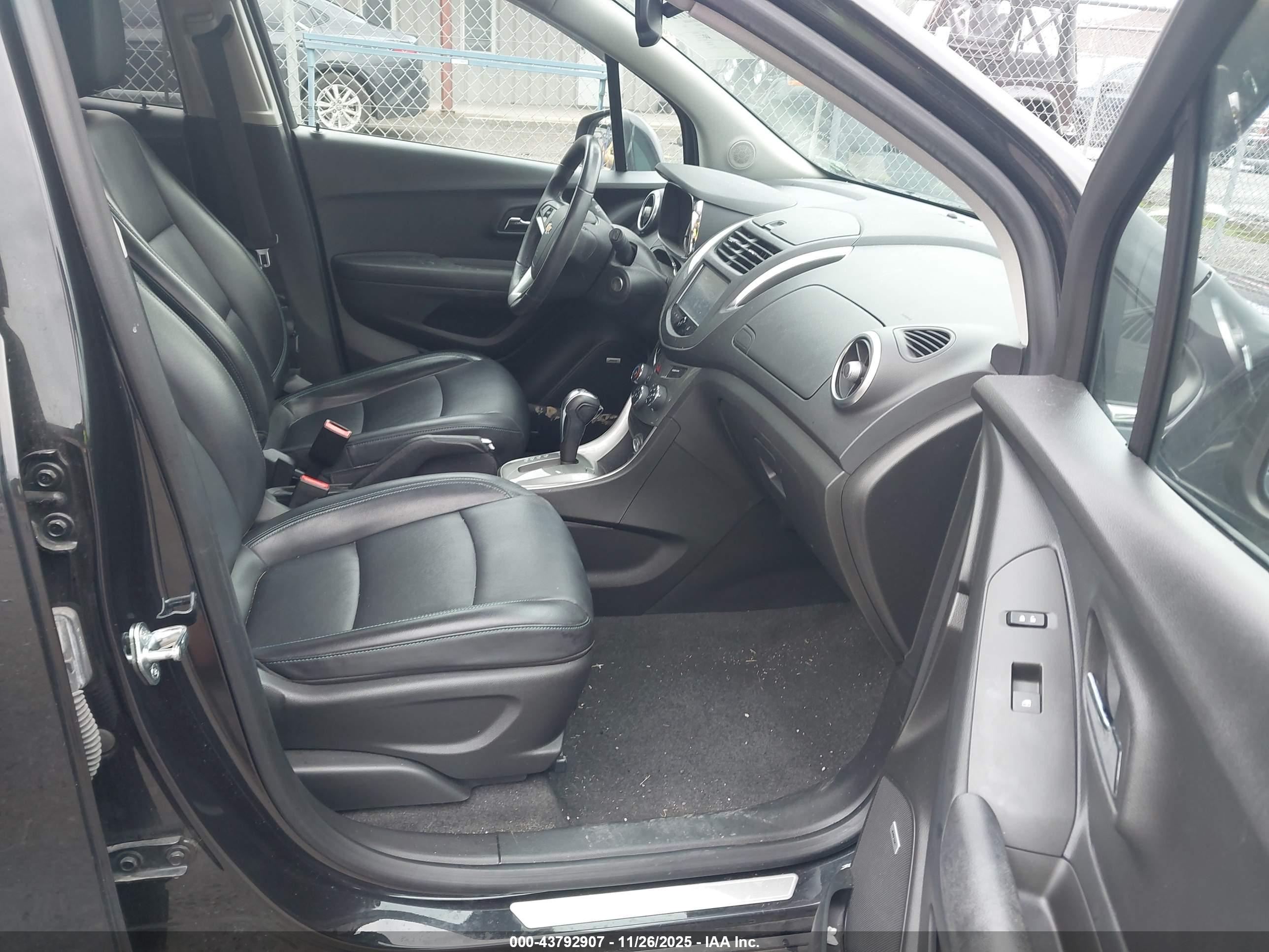 CHEVROLET TRAX image 5