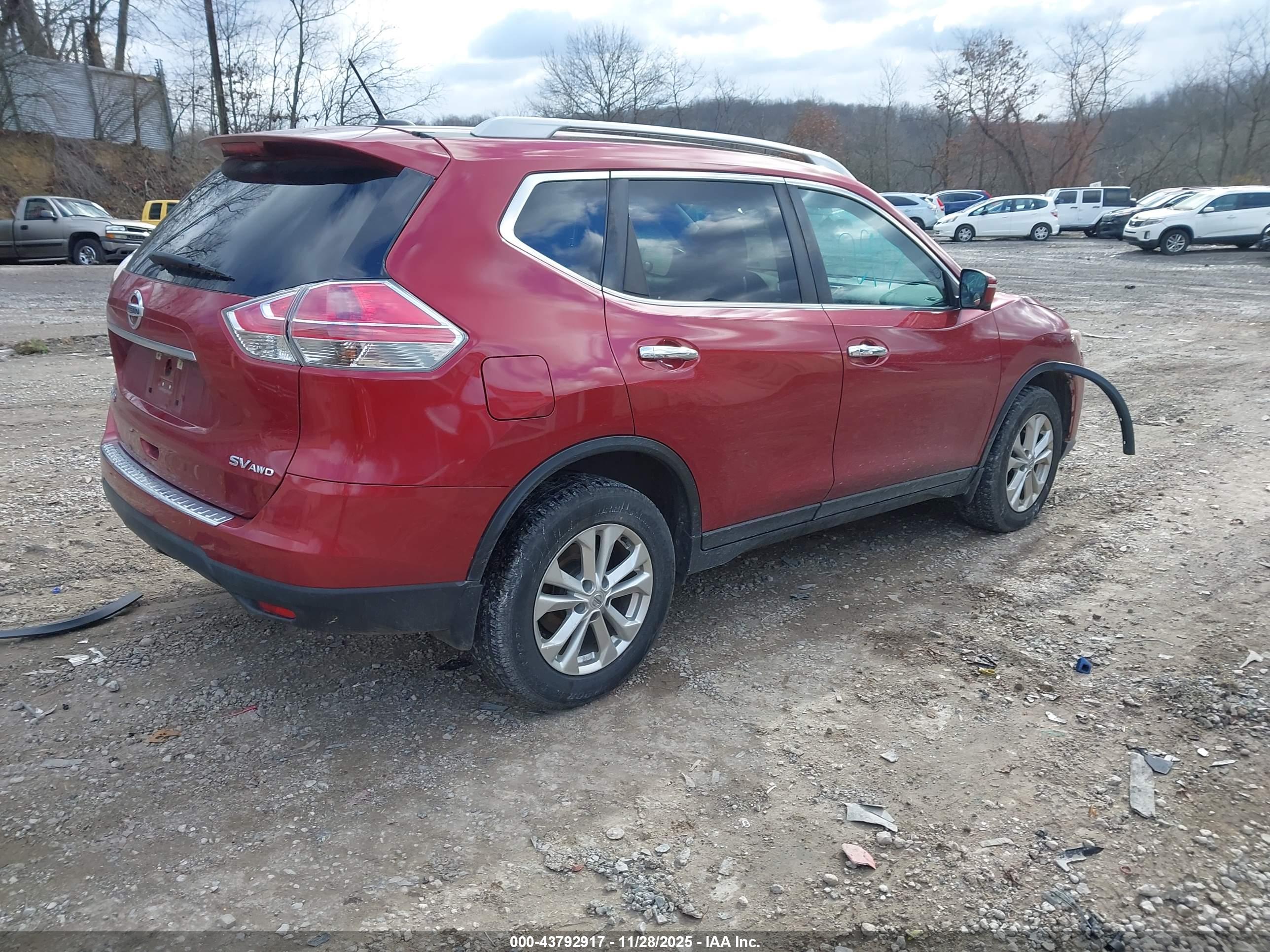 NISSAN ROGUE image 4