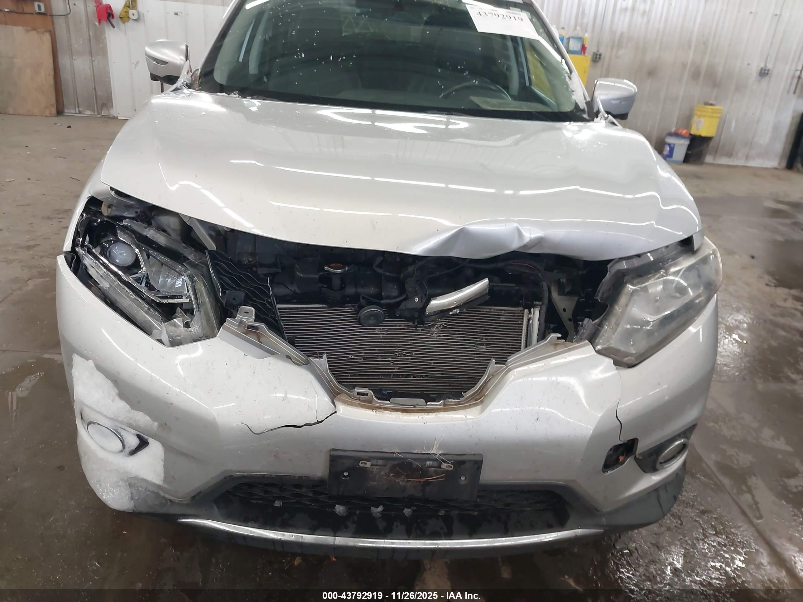 NISSAN ROGUE image 6