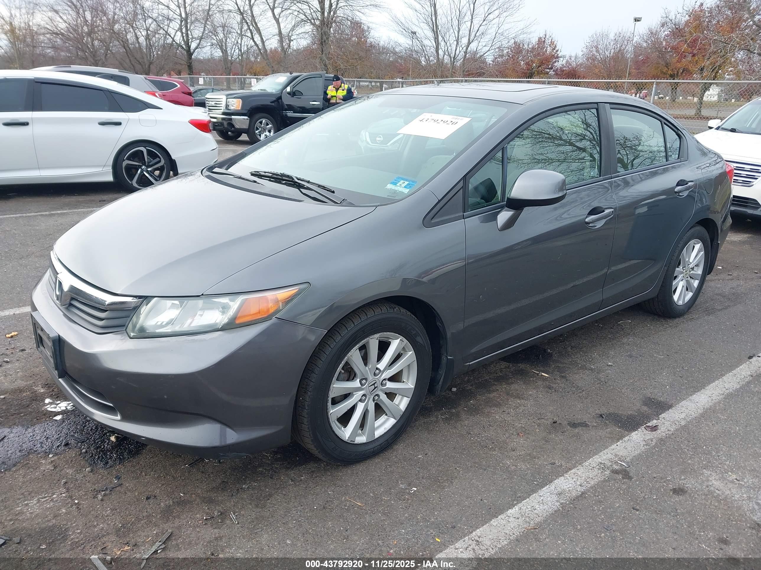 HONDA CIVIC image 2