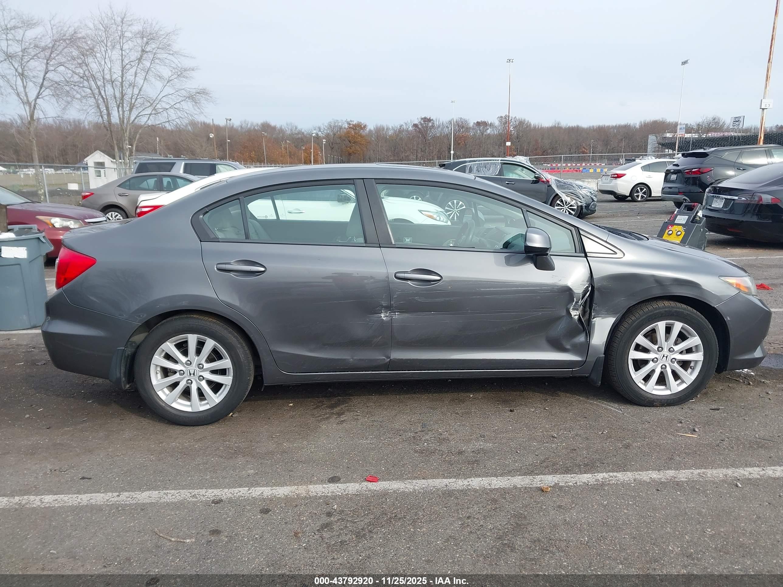 HONDA CIVIC image 6
