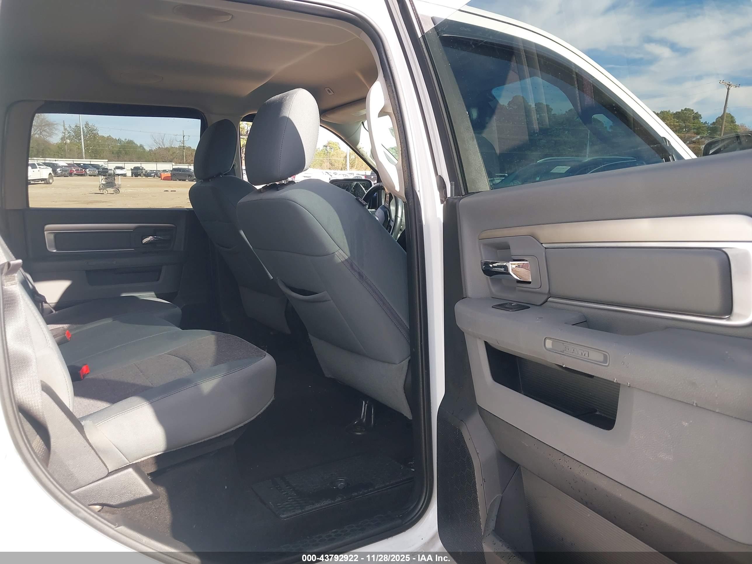 RAM 1500 image 8