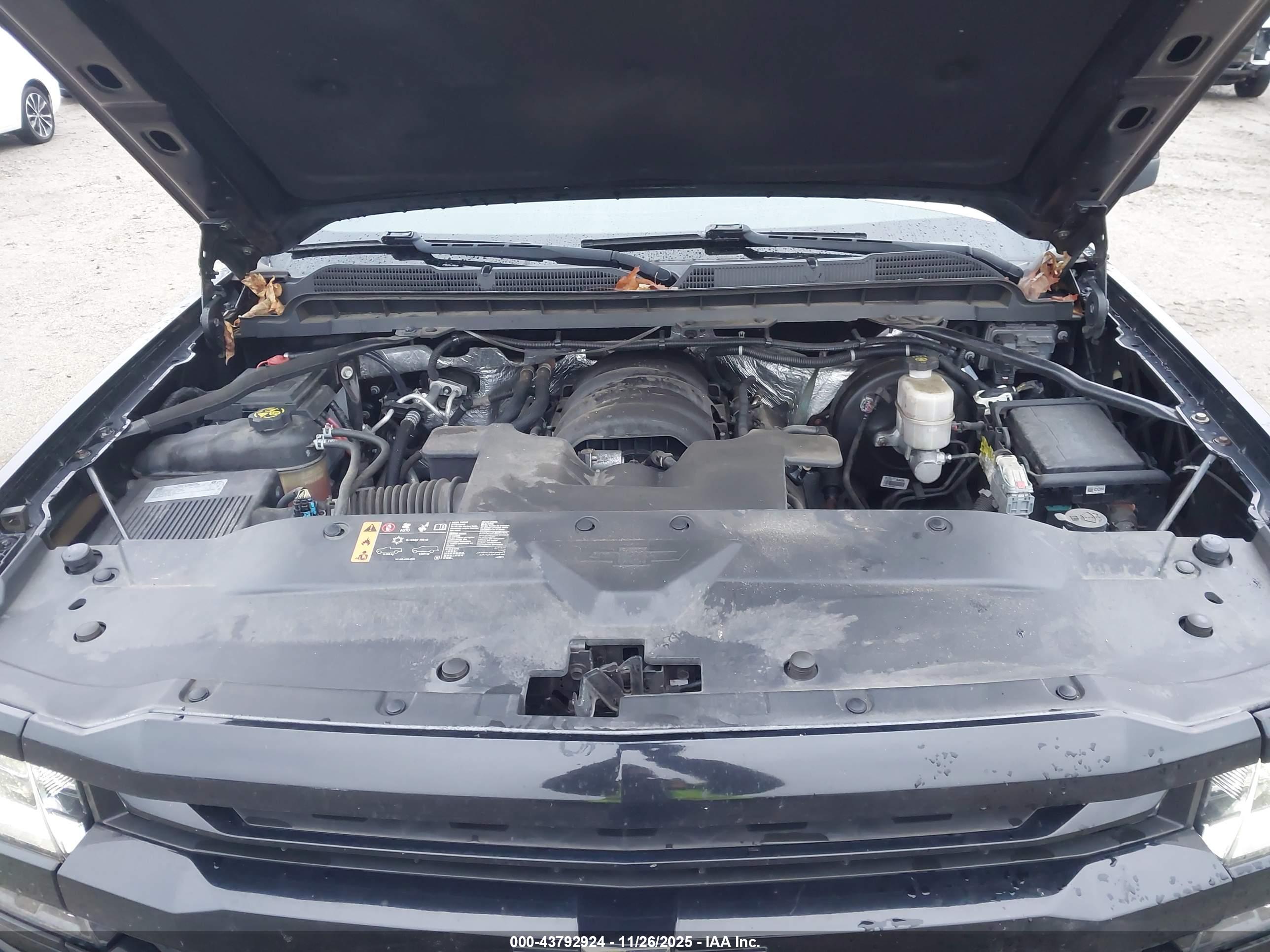 CHEVROLET SILVERADO image 10