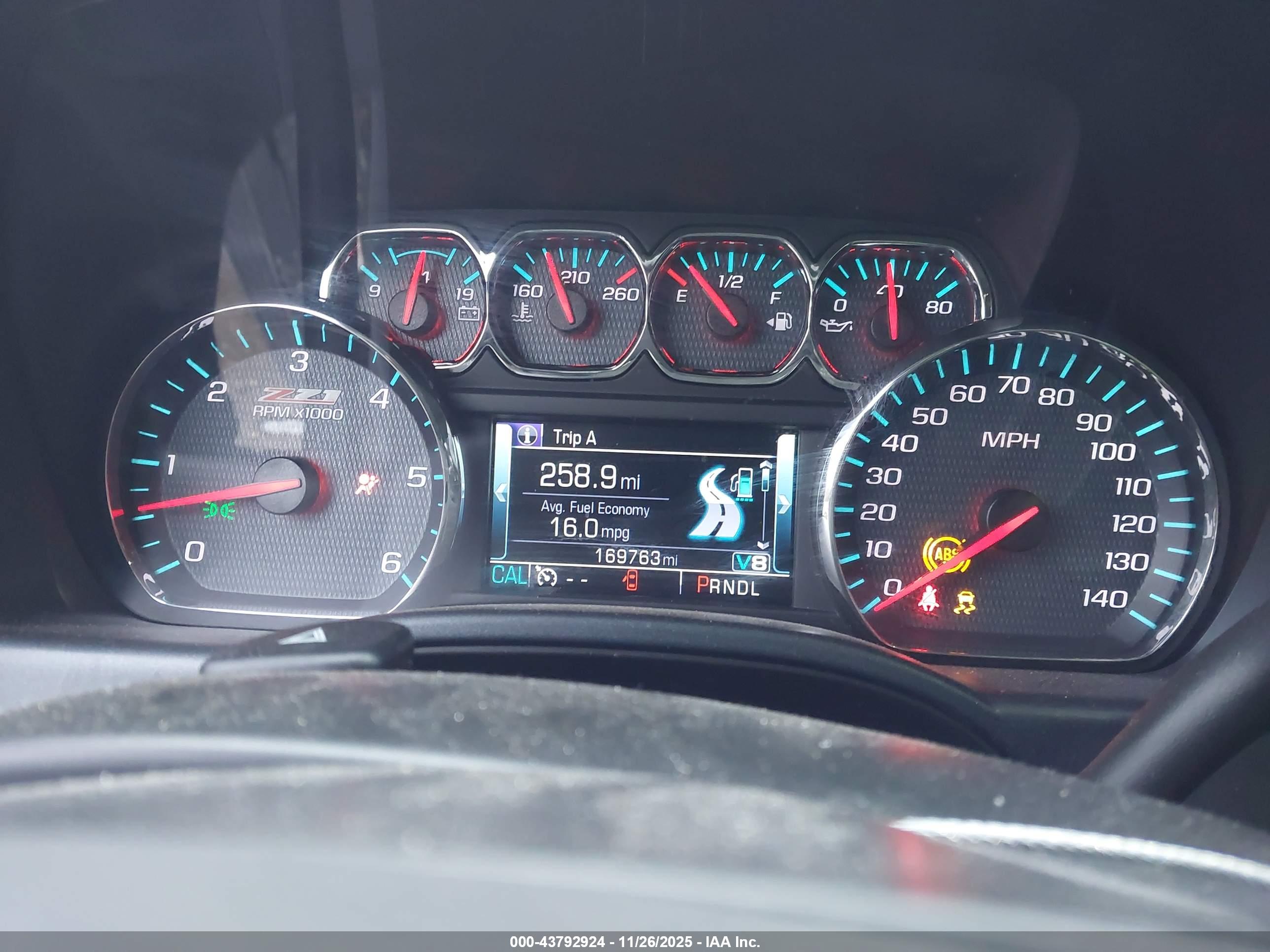 CHEVROLET SILVERADO image 7