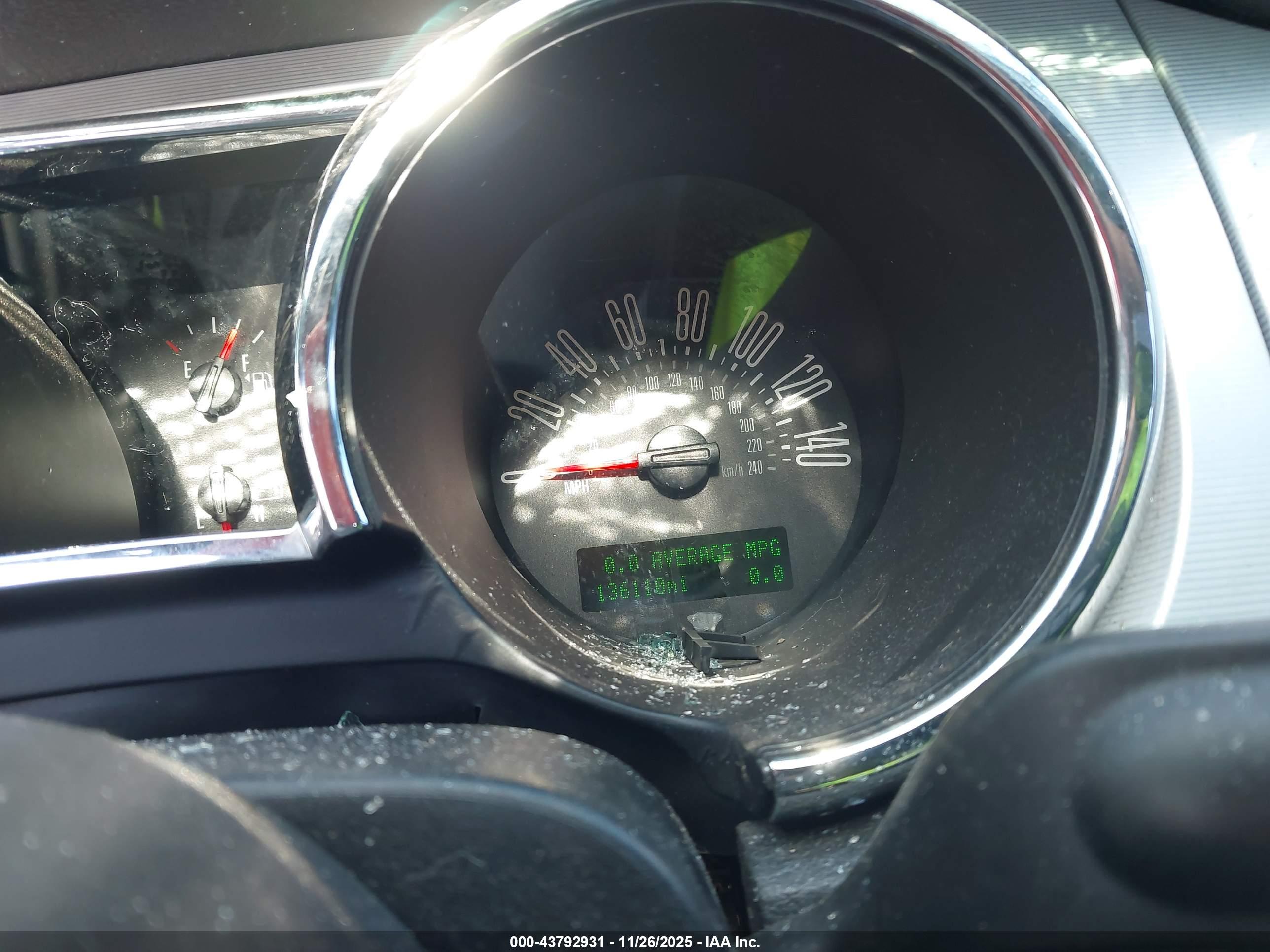 FORD MUSTANG image 7