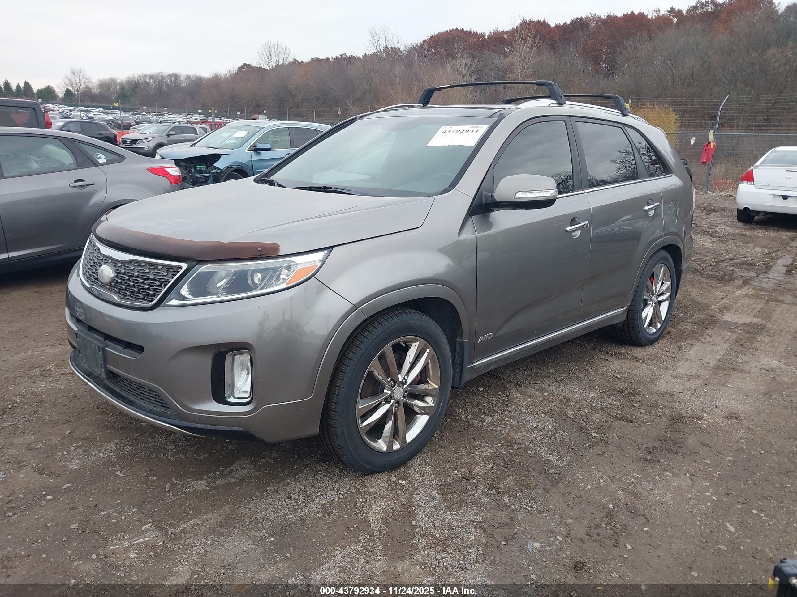 KIA SORENTO image 2