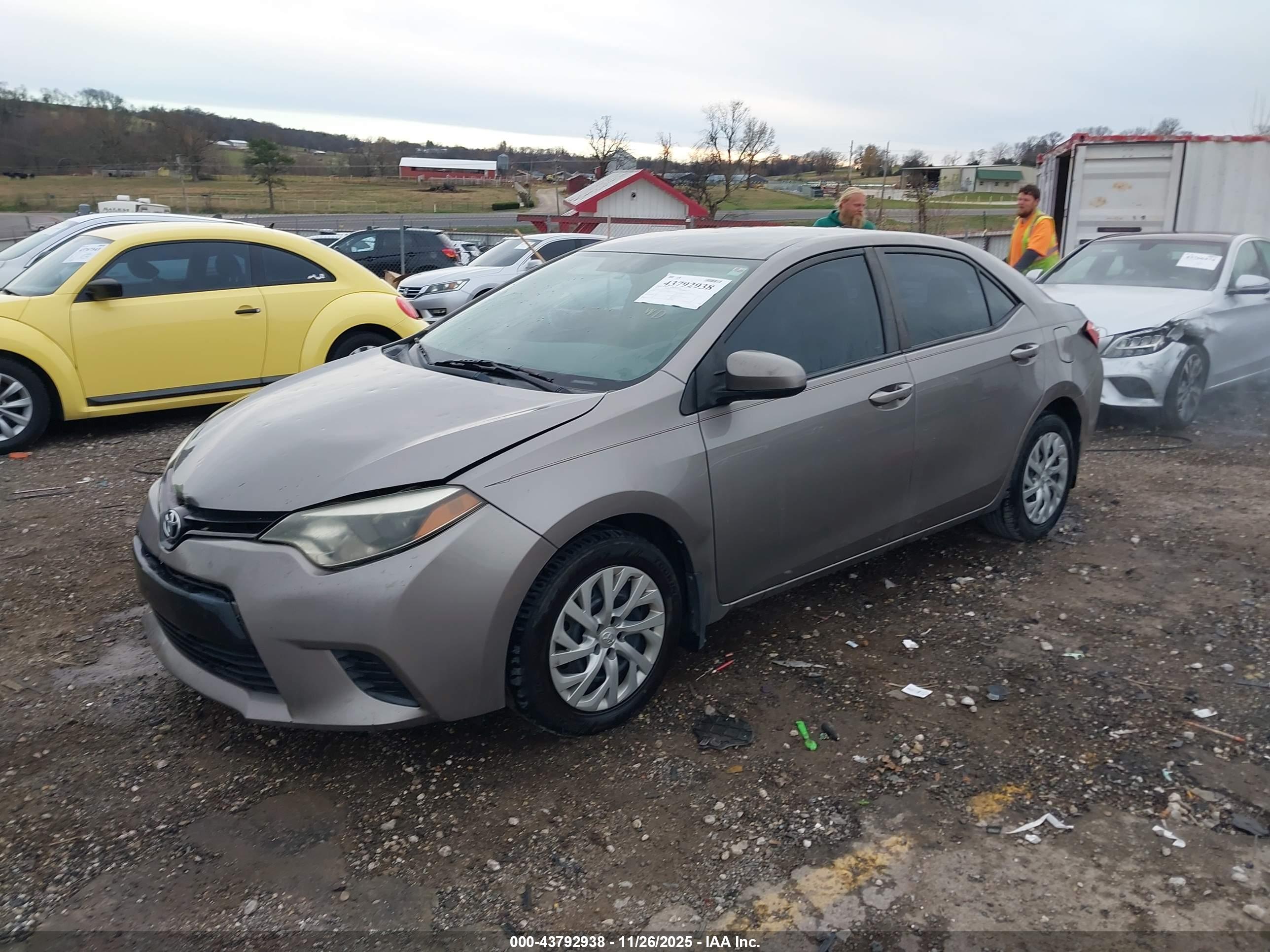 TOYOTA COROLLA image 2