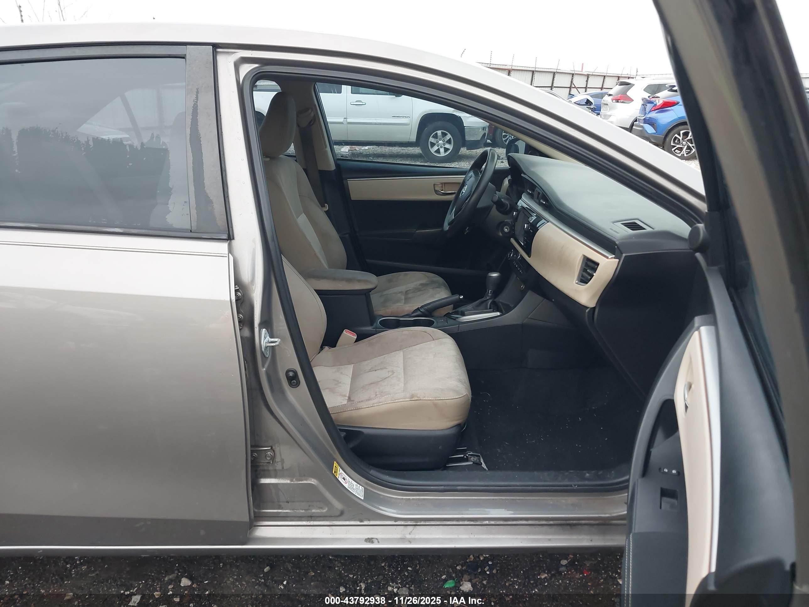 TOYOTA COROLLA image 5