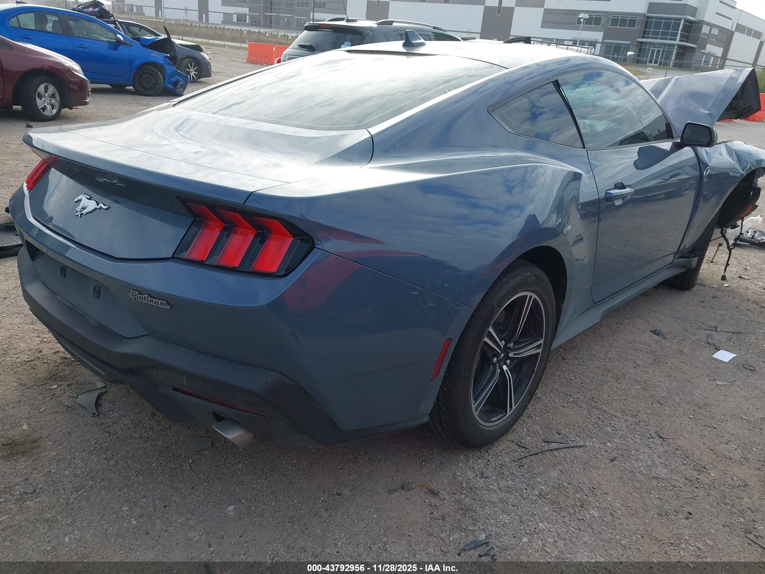 FORD MUSTANG image 4