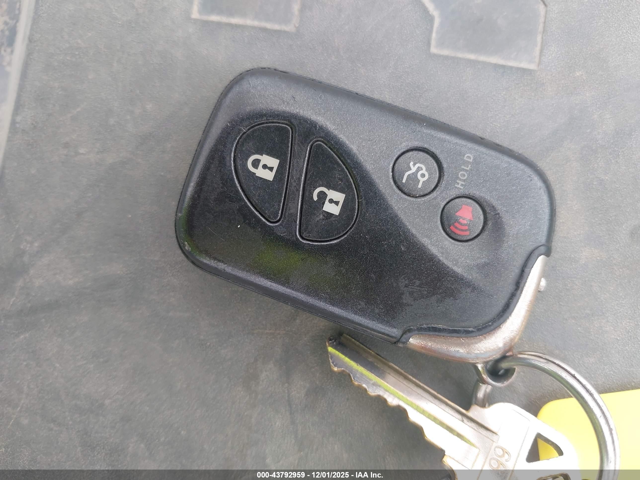 LEXUS ES image 11